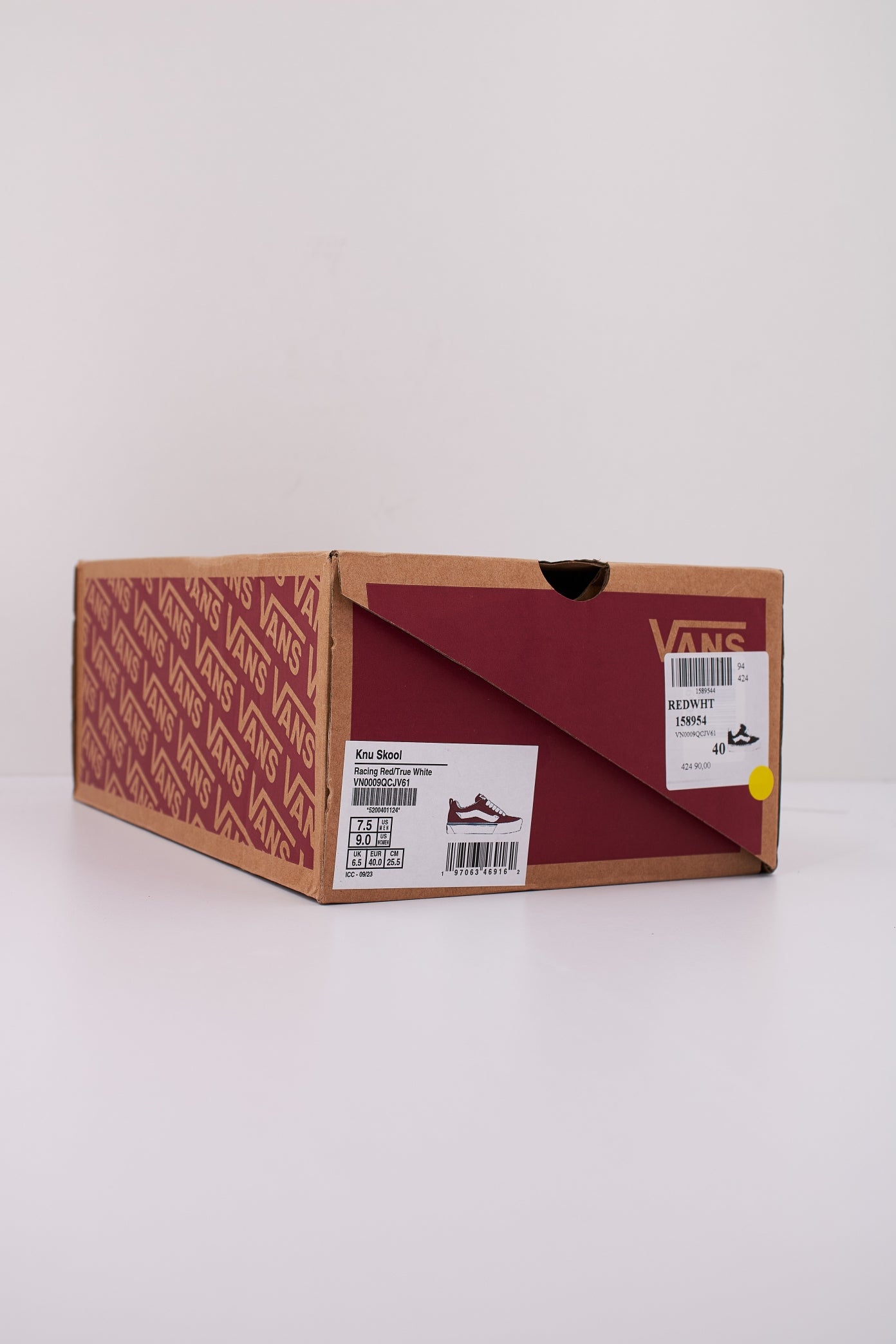 VANS KNU SKOOL en color ROJO (5)