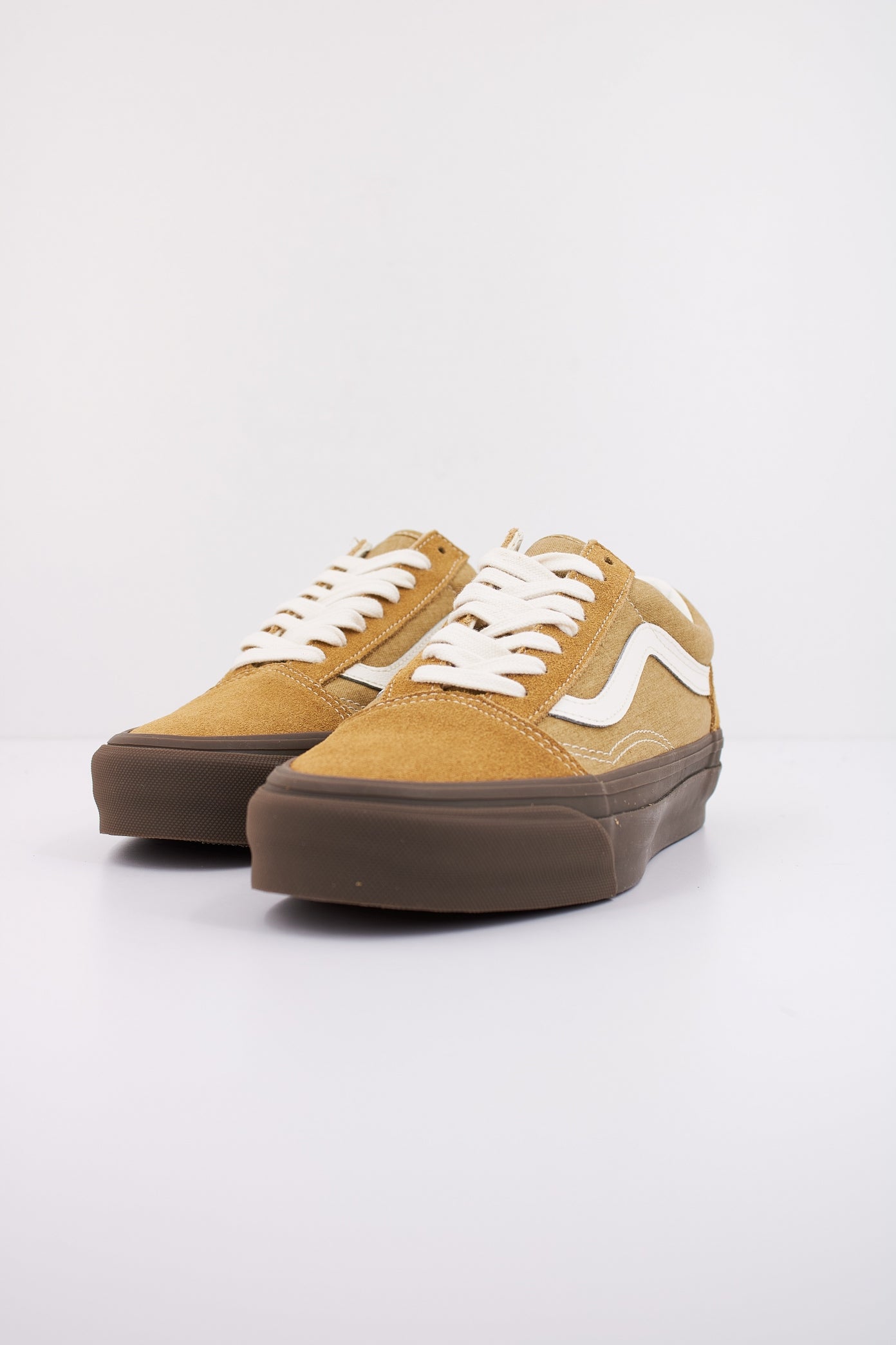 VANS OLD SKOOL en color AMARILLO (2)