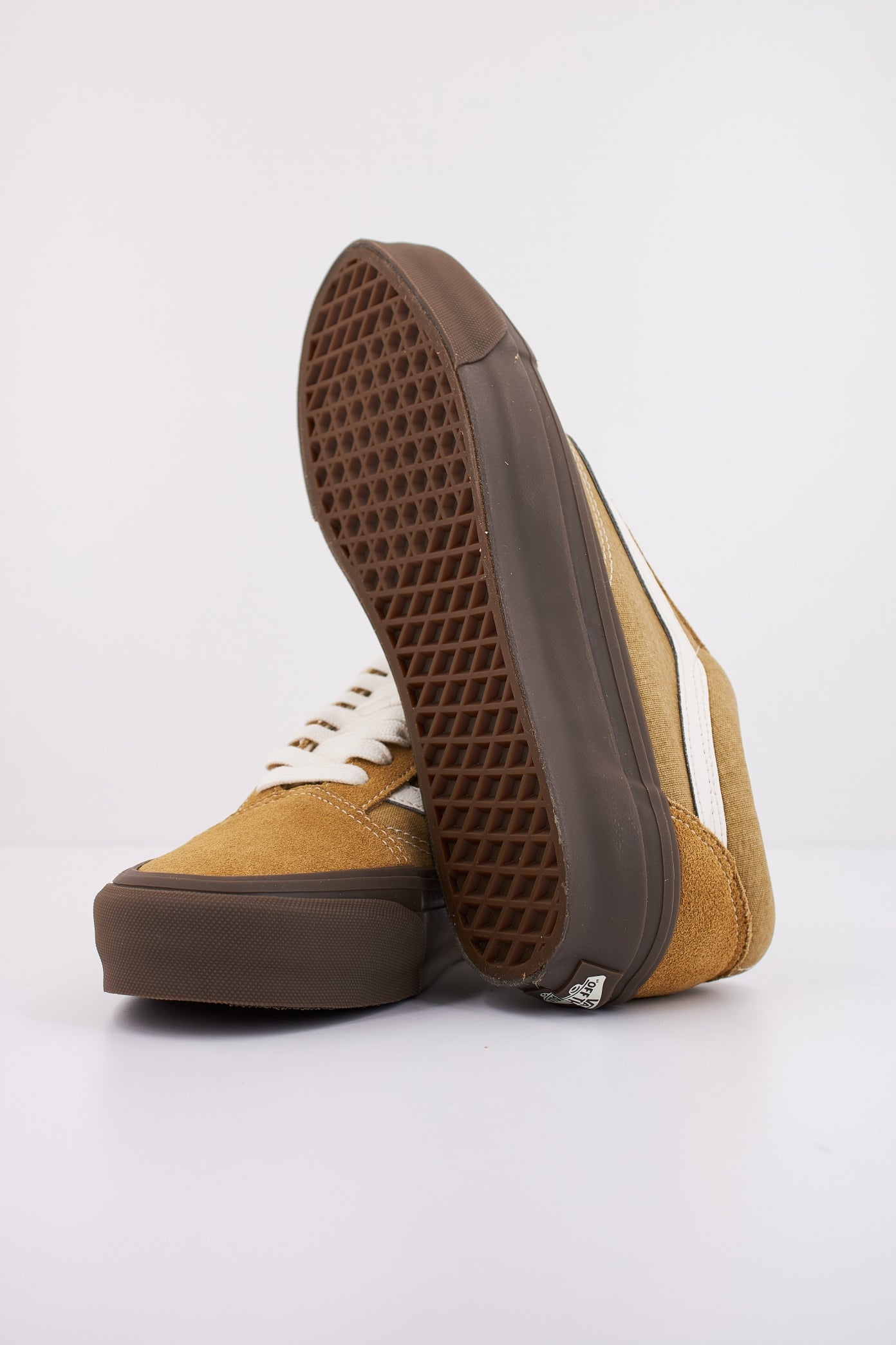 VANS OLD SKOOL en color AMARILLO (5)