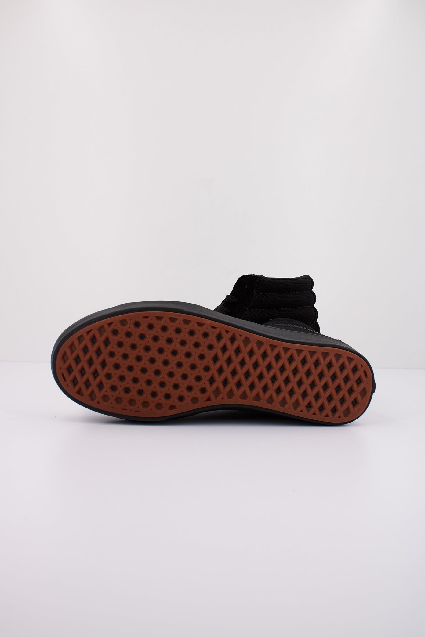 VANS COMFYCUSH SK-HI en color NEGRO (5)