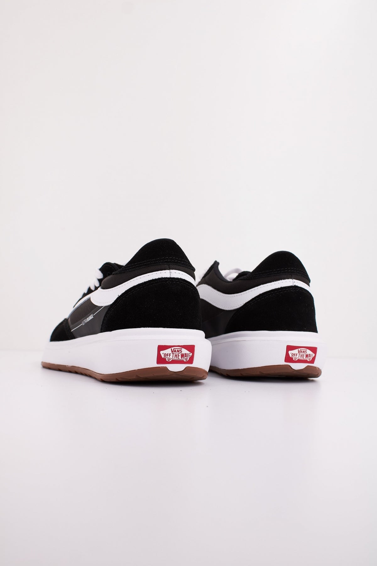 VANS MTE ULTRARANGE . SE en color NEGRO (4)