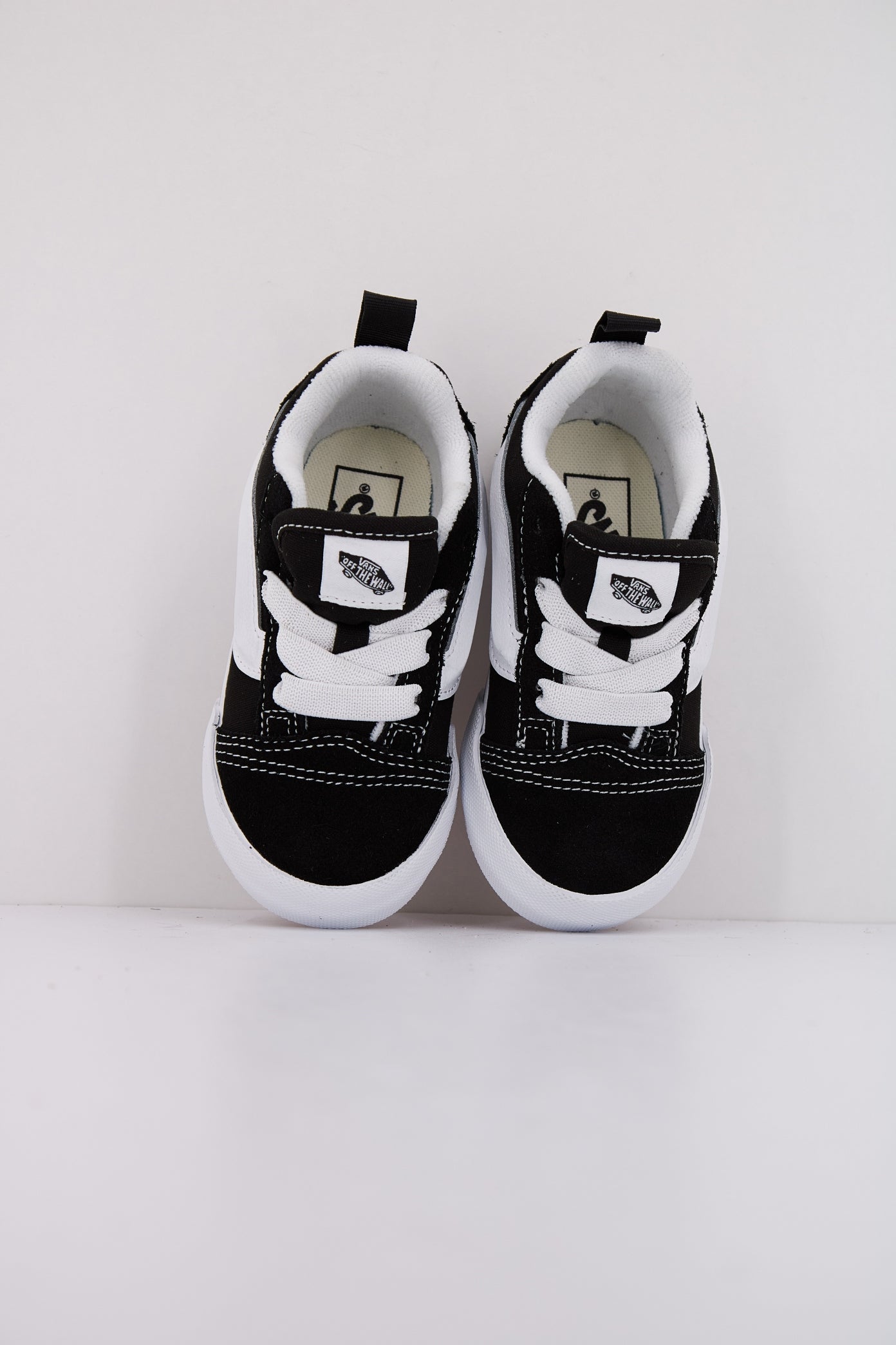 VANS KNU SKOOL ELASTIC en color NEGRO (3)