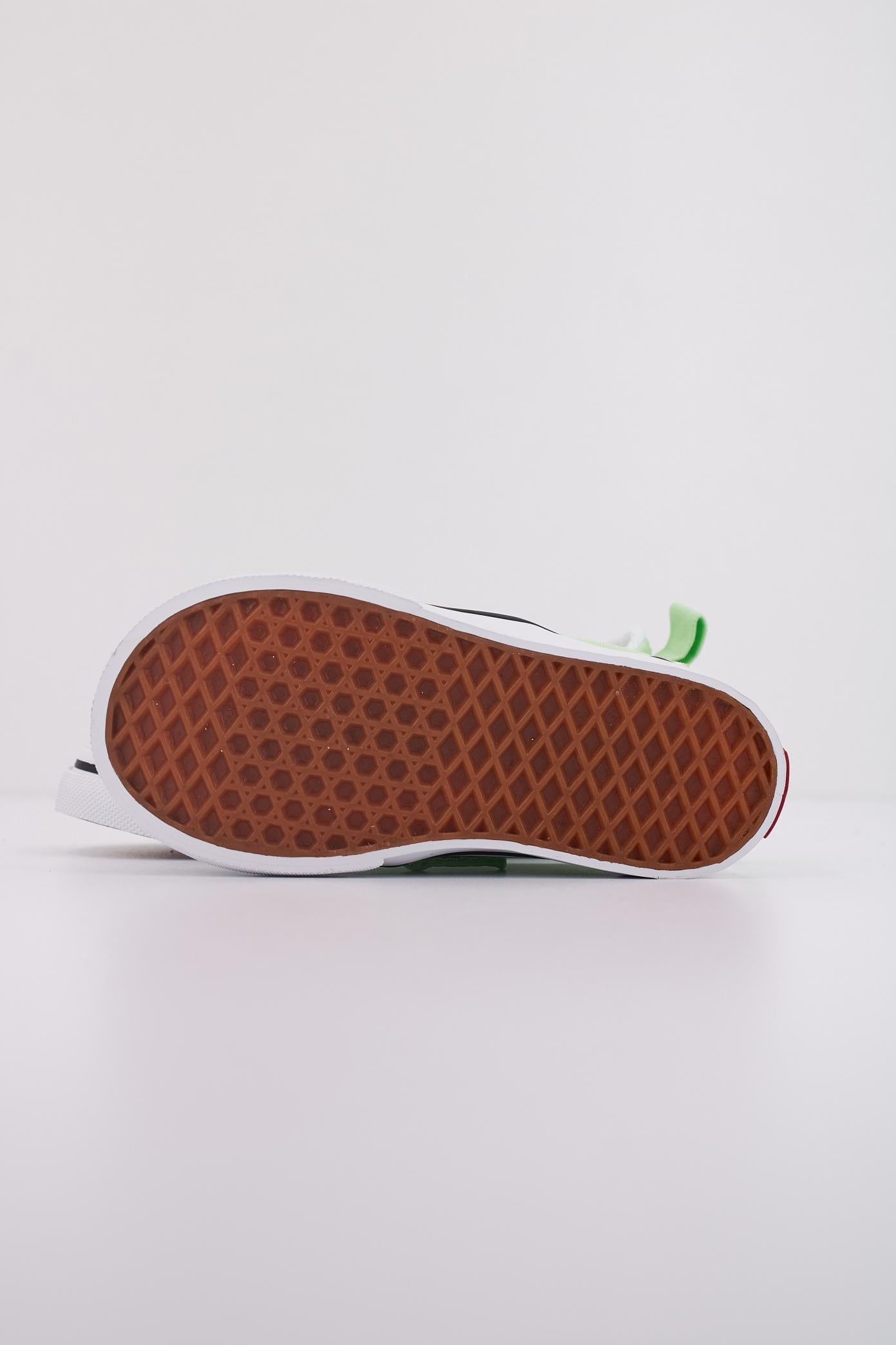 VANS SLIP ON en color VERDE (5)
