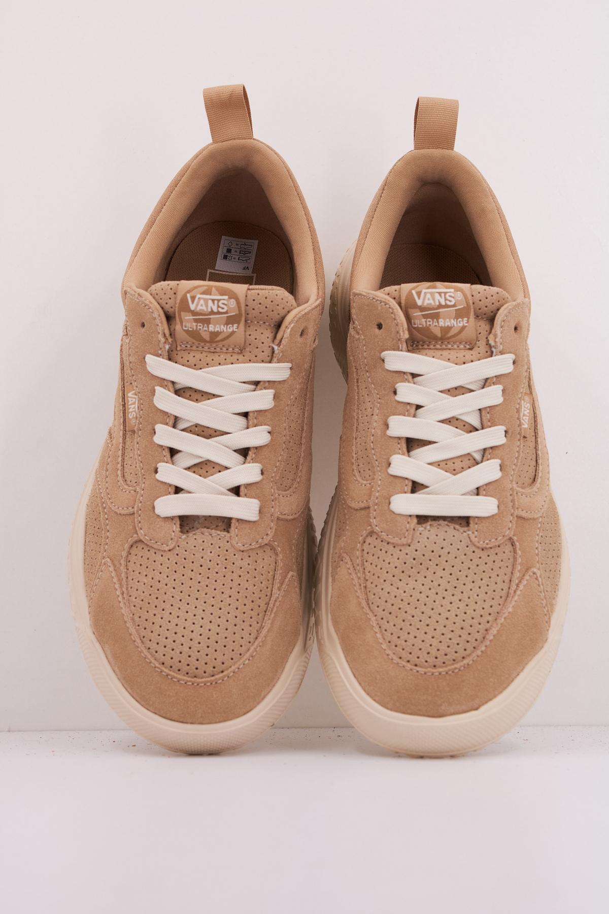 VANS MTE ULTRARANGE NEO VR en color MARRON CLARO (3)