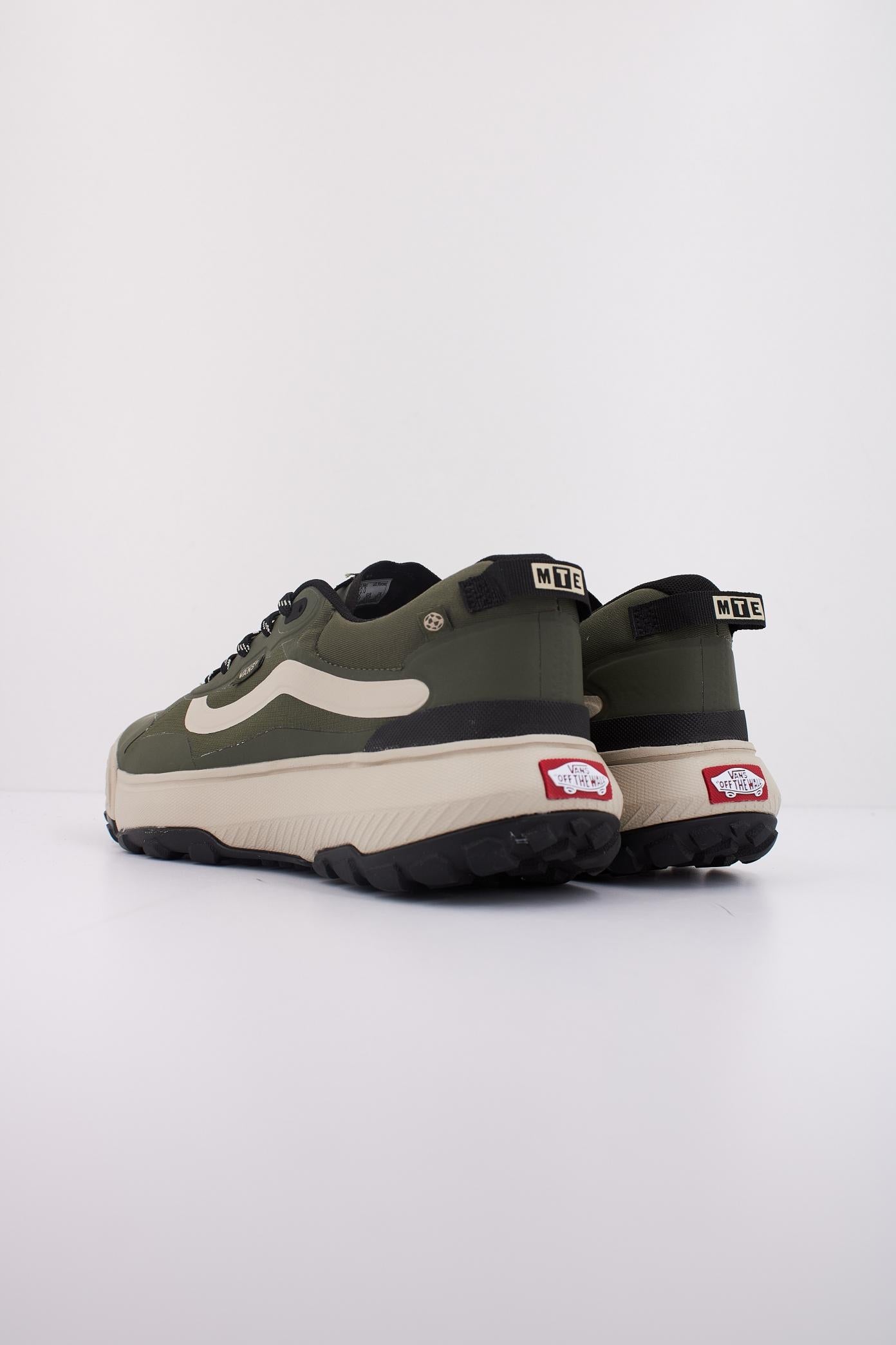 VANS MTE CROSSPATH en color VERDE (4)