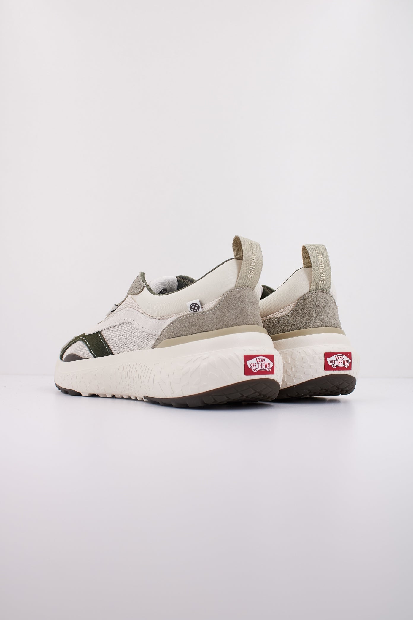 VANS MTE ULTRARANGE NEO VR en color VERDE (4)