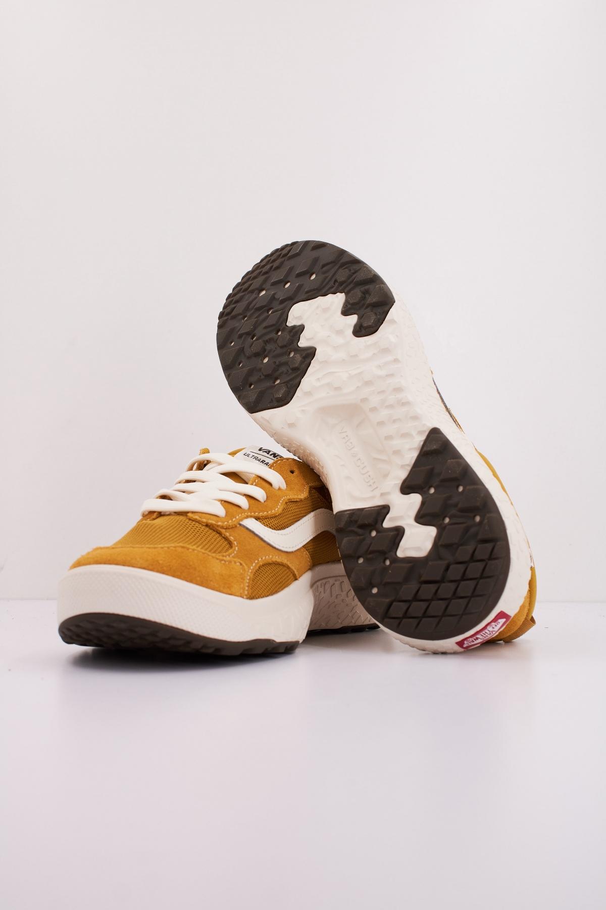 VANS MTE ULTRARANGE NEO VR en color AMARILLO (5)