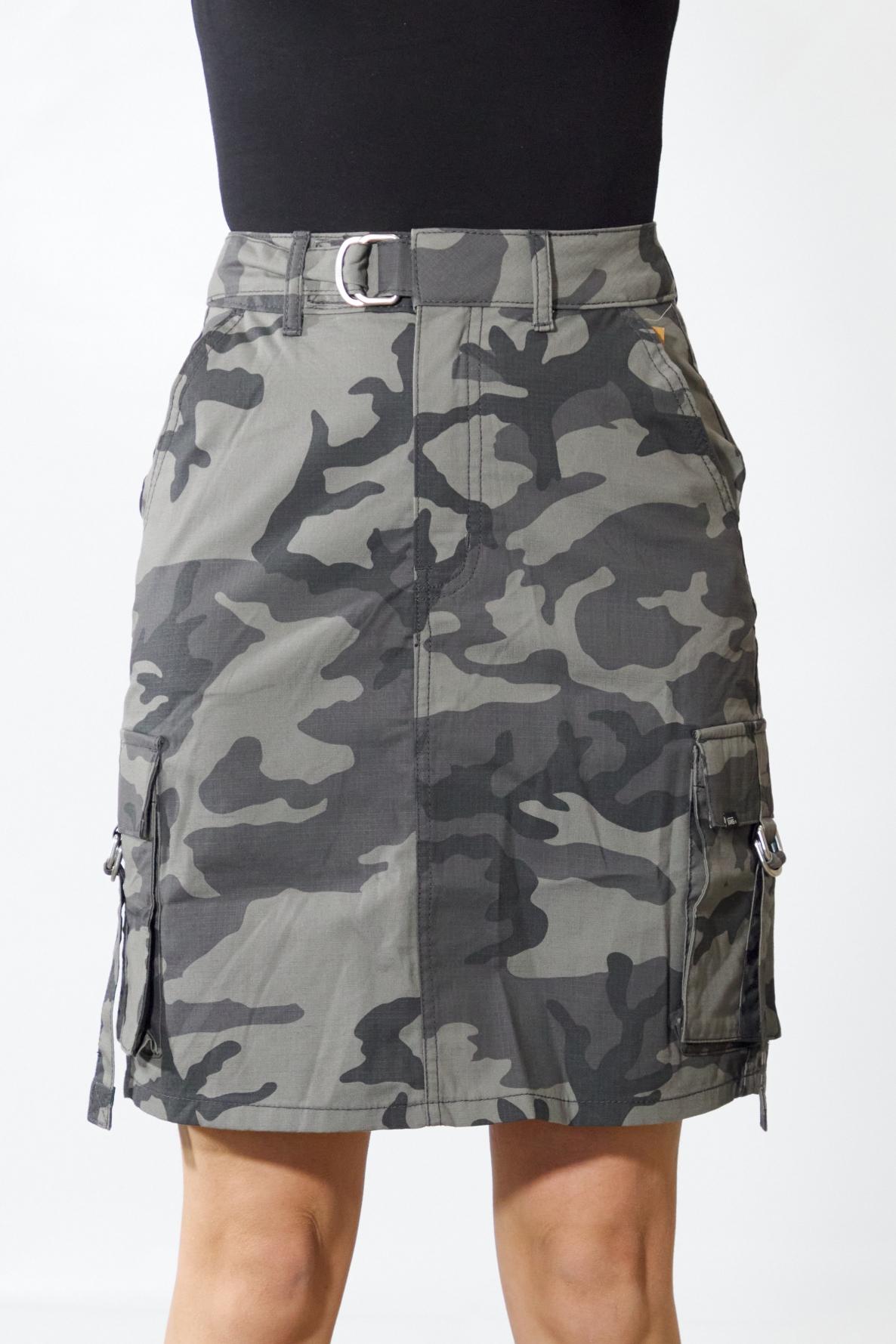 VANS COBRA CARGO SKIRT en color GRIS (1)