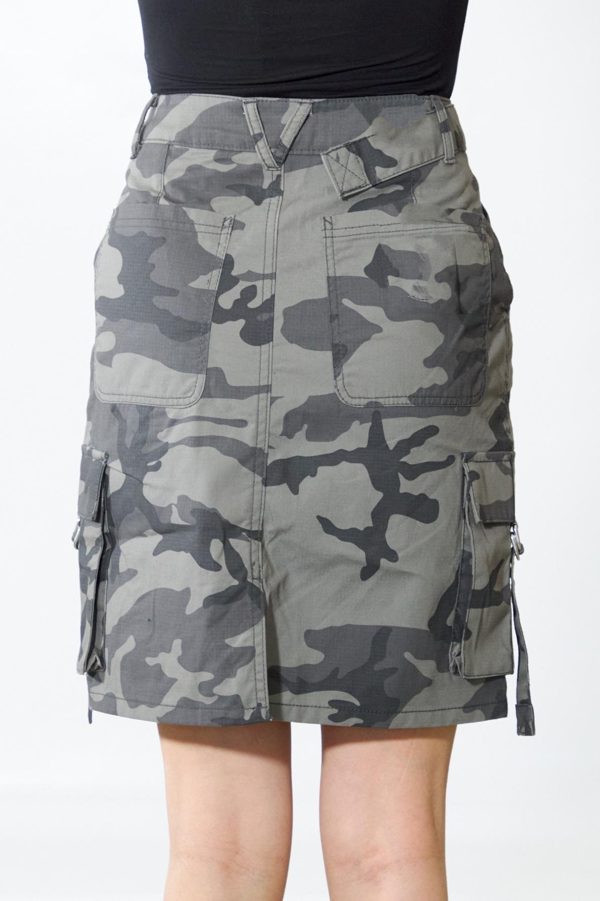 VANS COBRA CARGO SKIRT en color GRIS (3)