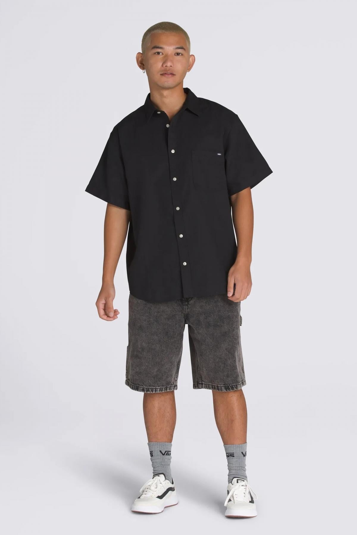 VANS LAWSON SOLID SS WOVEN en color NEGRO (4)