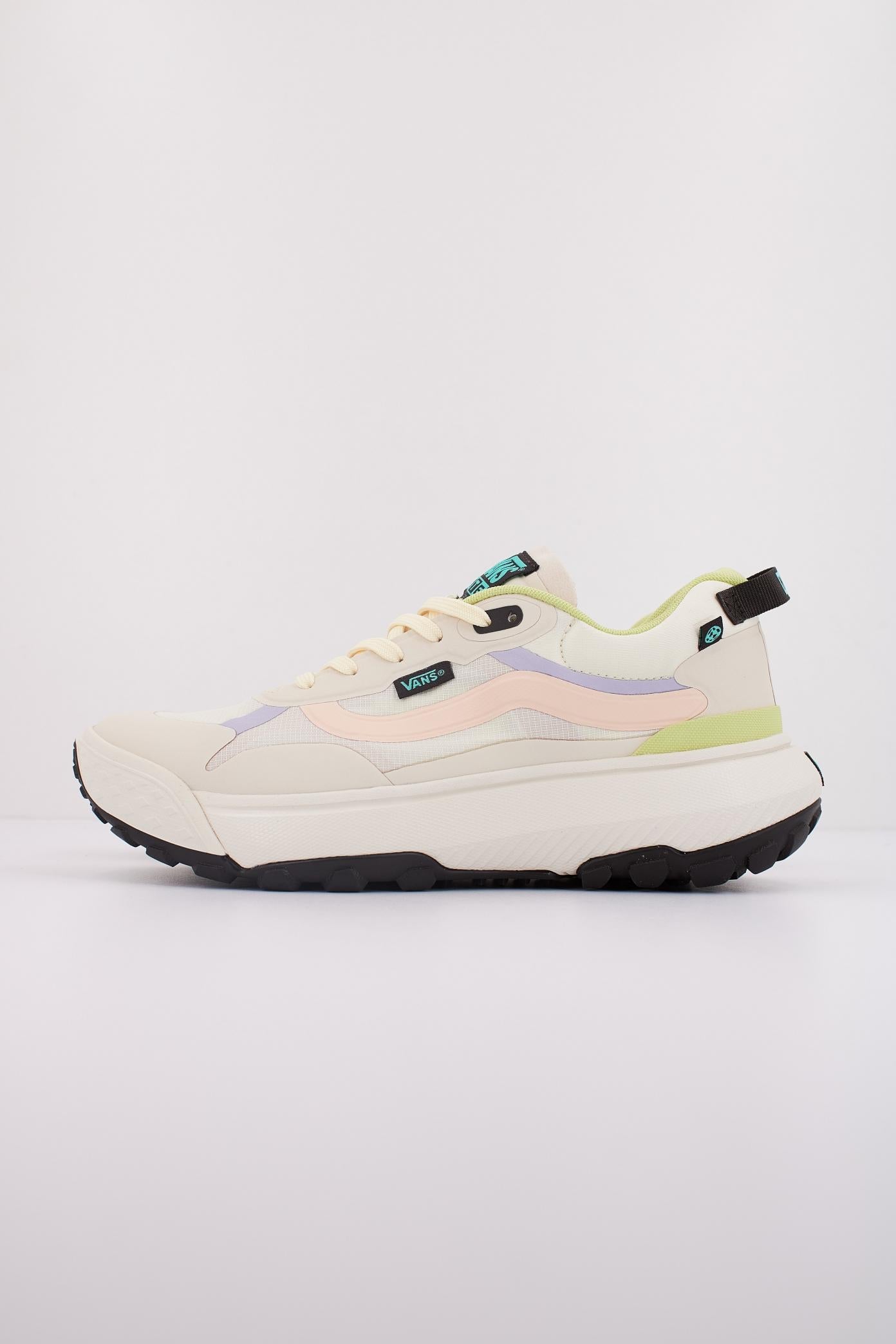 VANS MTE CROSSPATH en color BEIS (1)