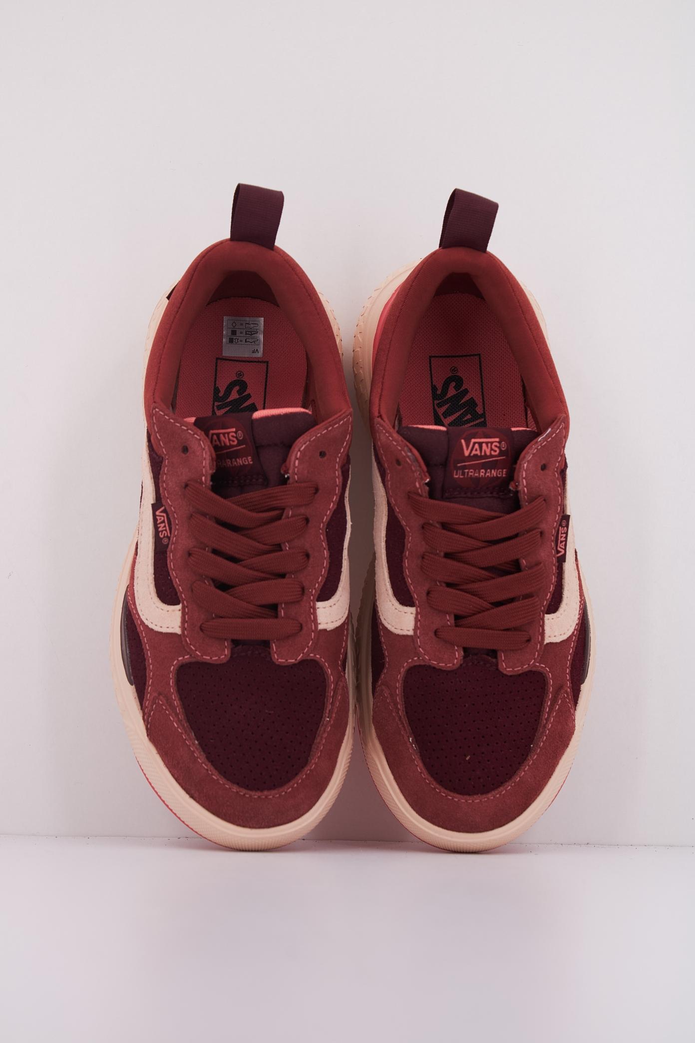 VANS MTE ULTRARANGE NEO VR en color BURDEOS (3)