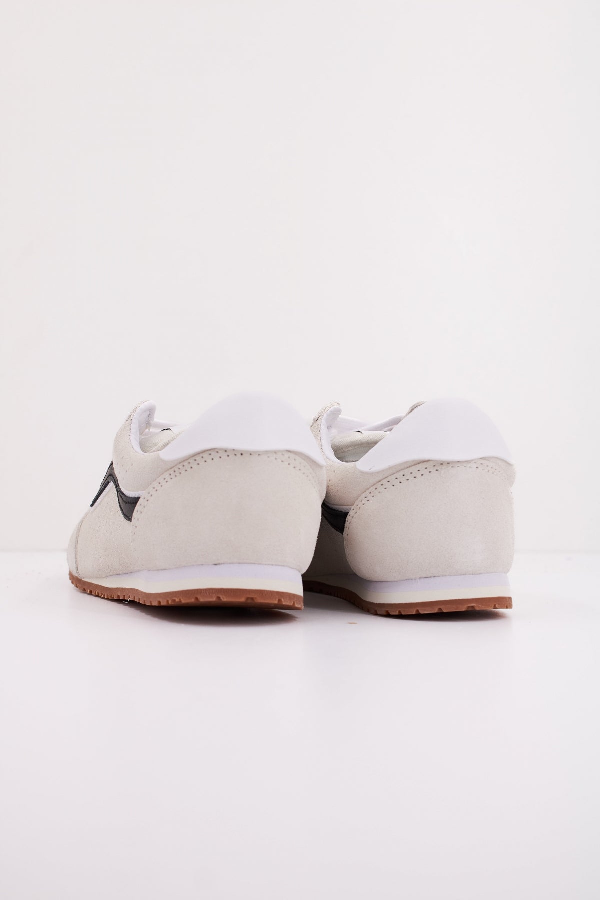 VANS SUPER LOWPRO en color BLANCO (4)