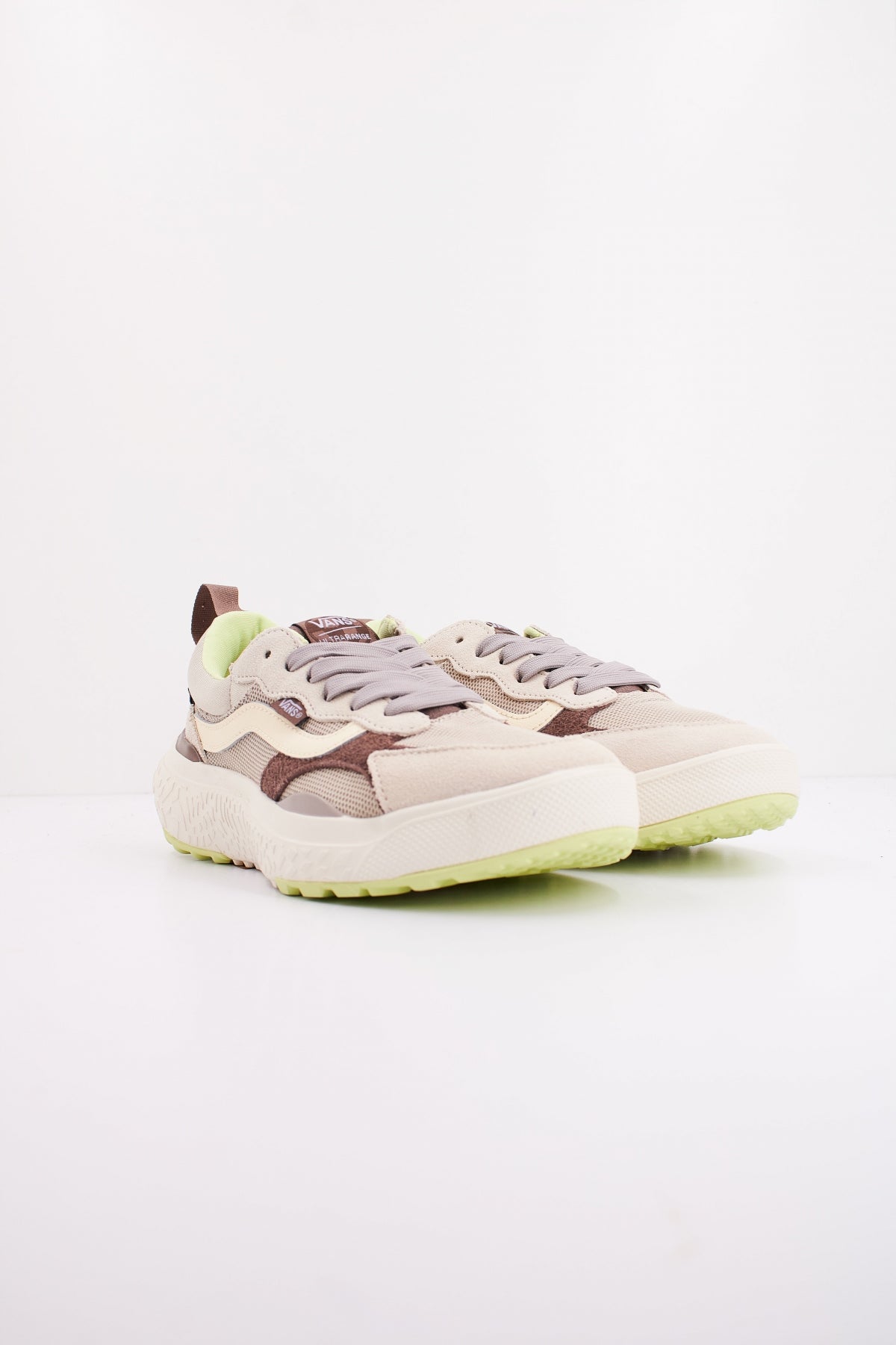 VANS MTE ULTRARANGE NEO VR en color MARRON (2)