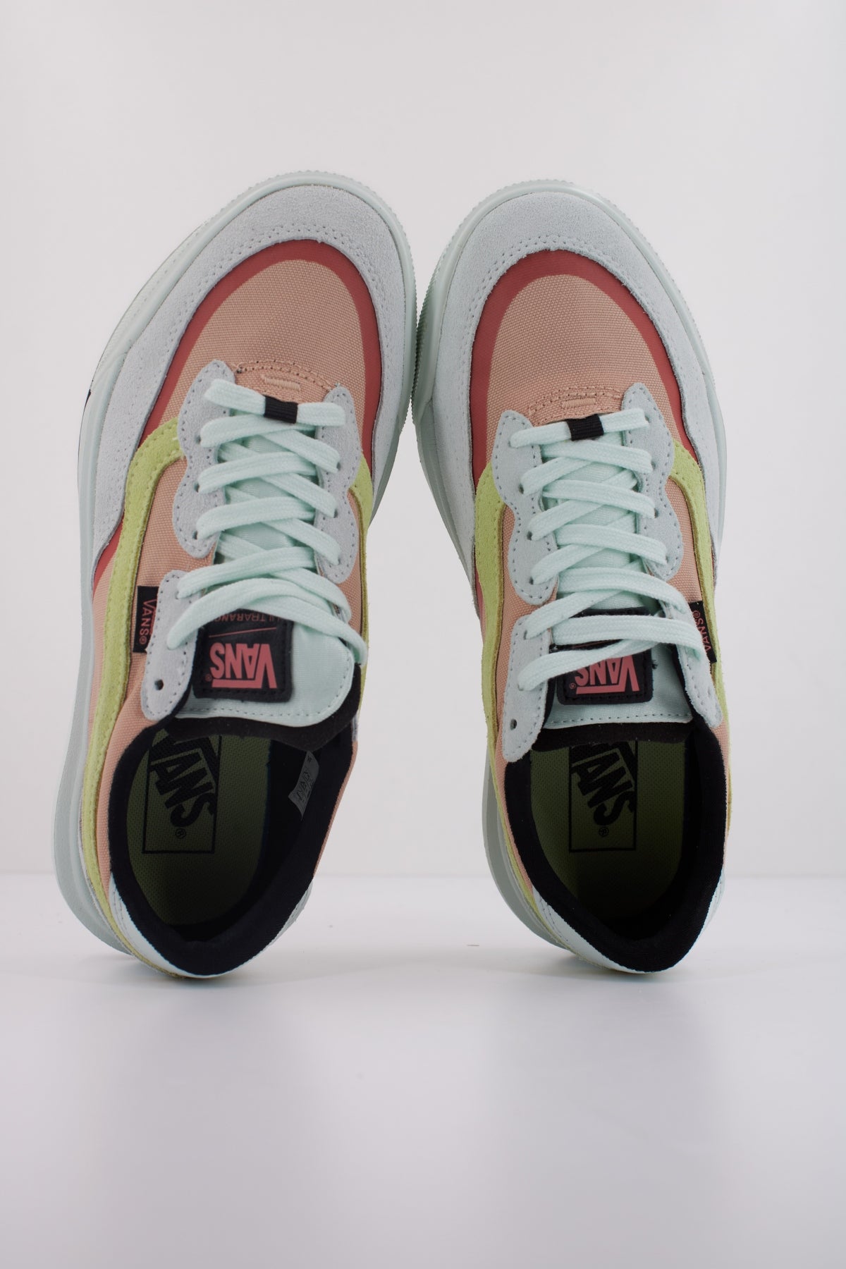 VANS MTE ULTRARANGE . SE en color MULTICOLOR (3)