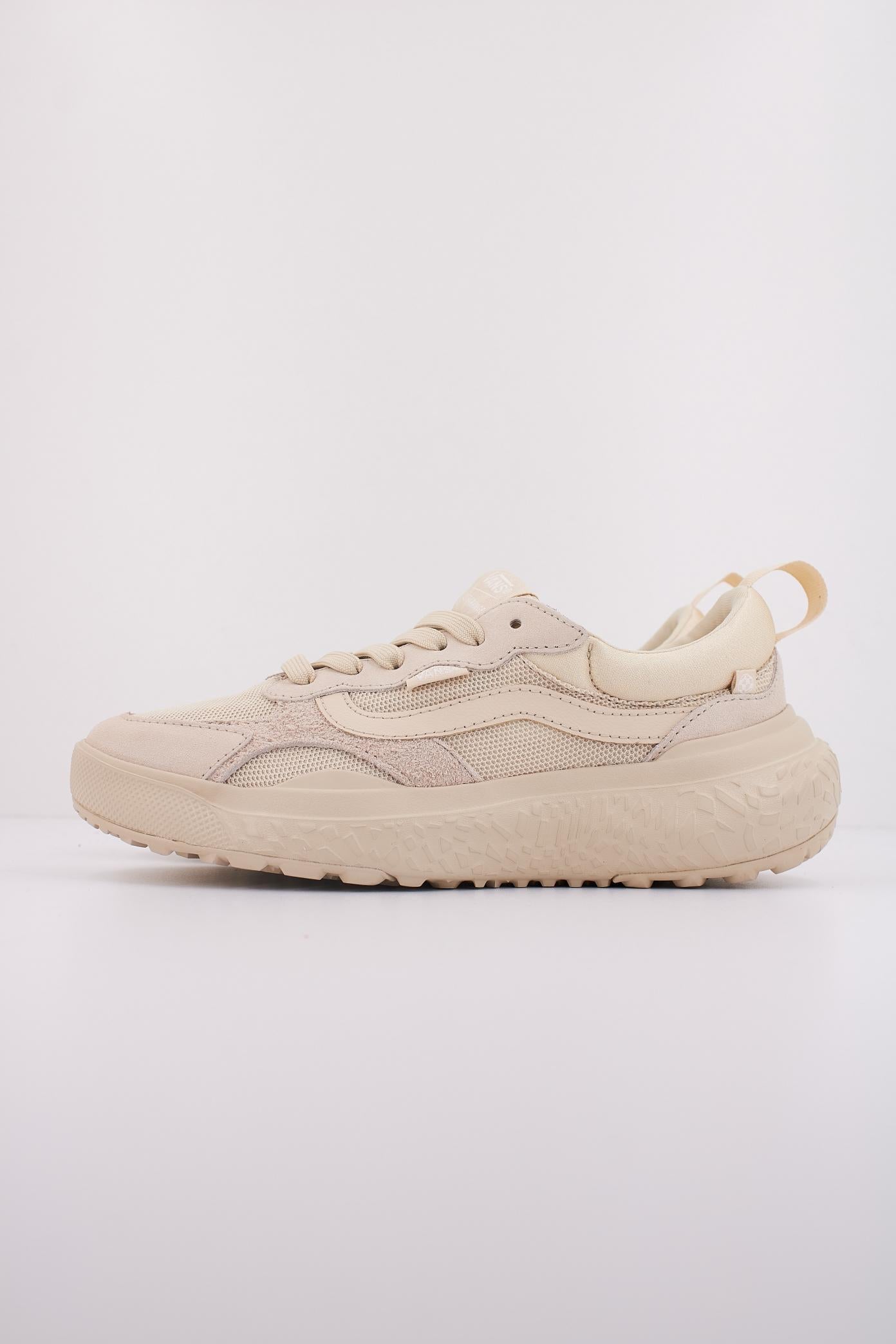 VANS MTE ULTRARANGE NEO VR en color BEIS (1)