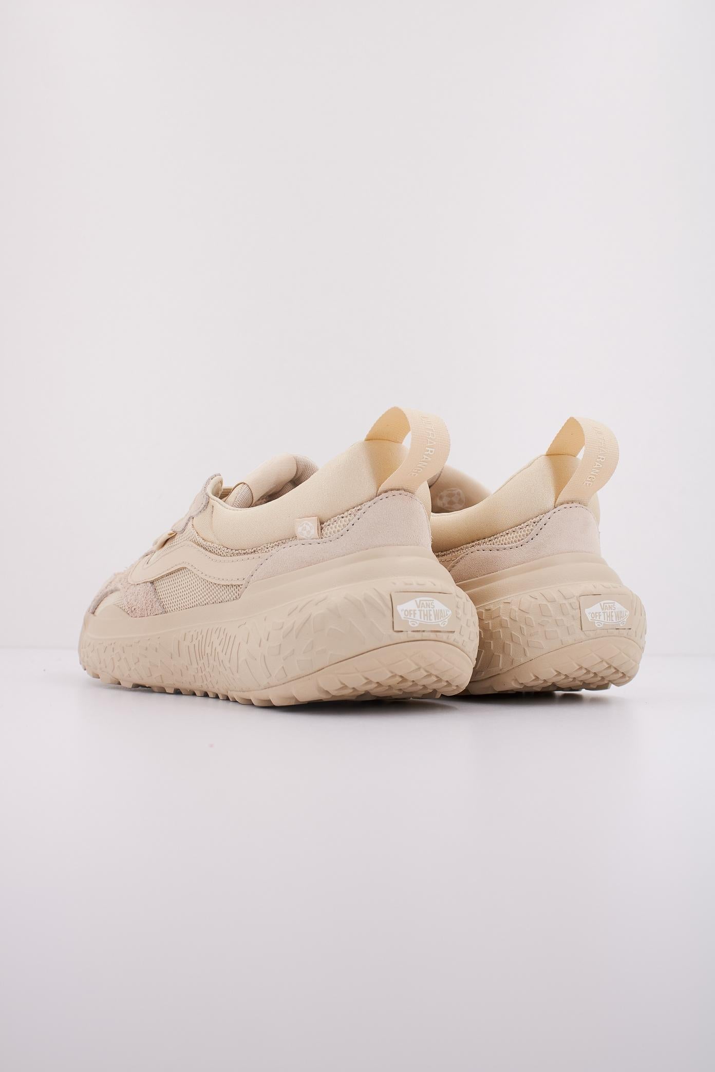 VANS MTE ULTRARANGE NEO VR en color BEIS (4)