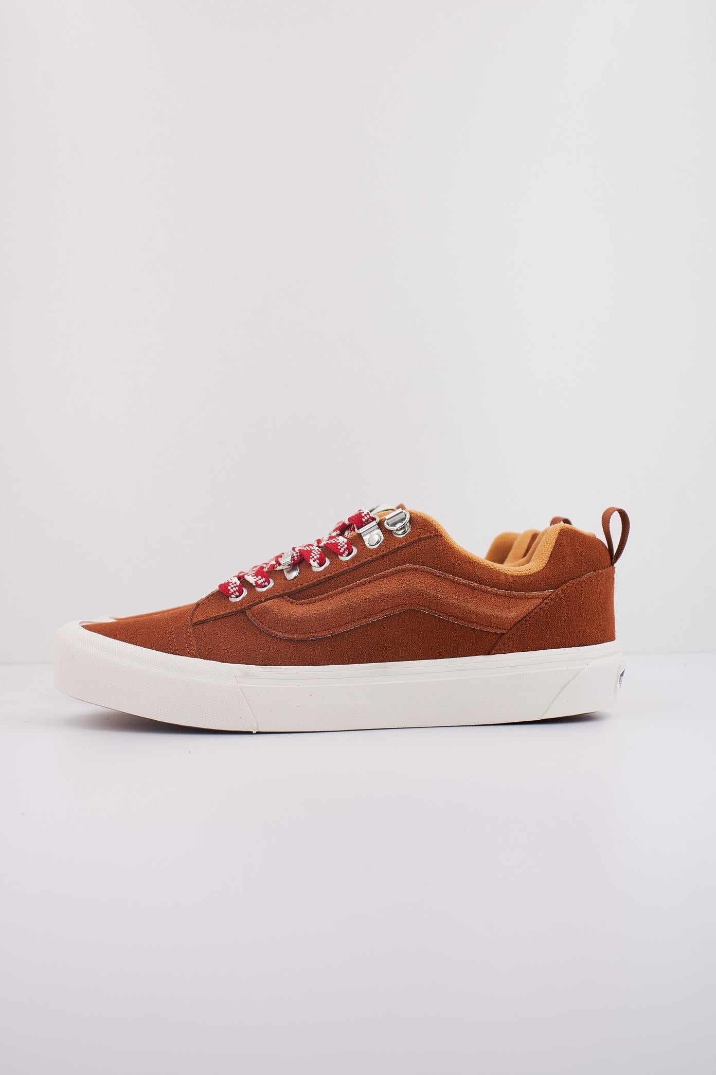 VANS KNU SKOOL KNU VINTAGE en color MARRON (1)