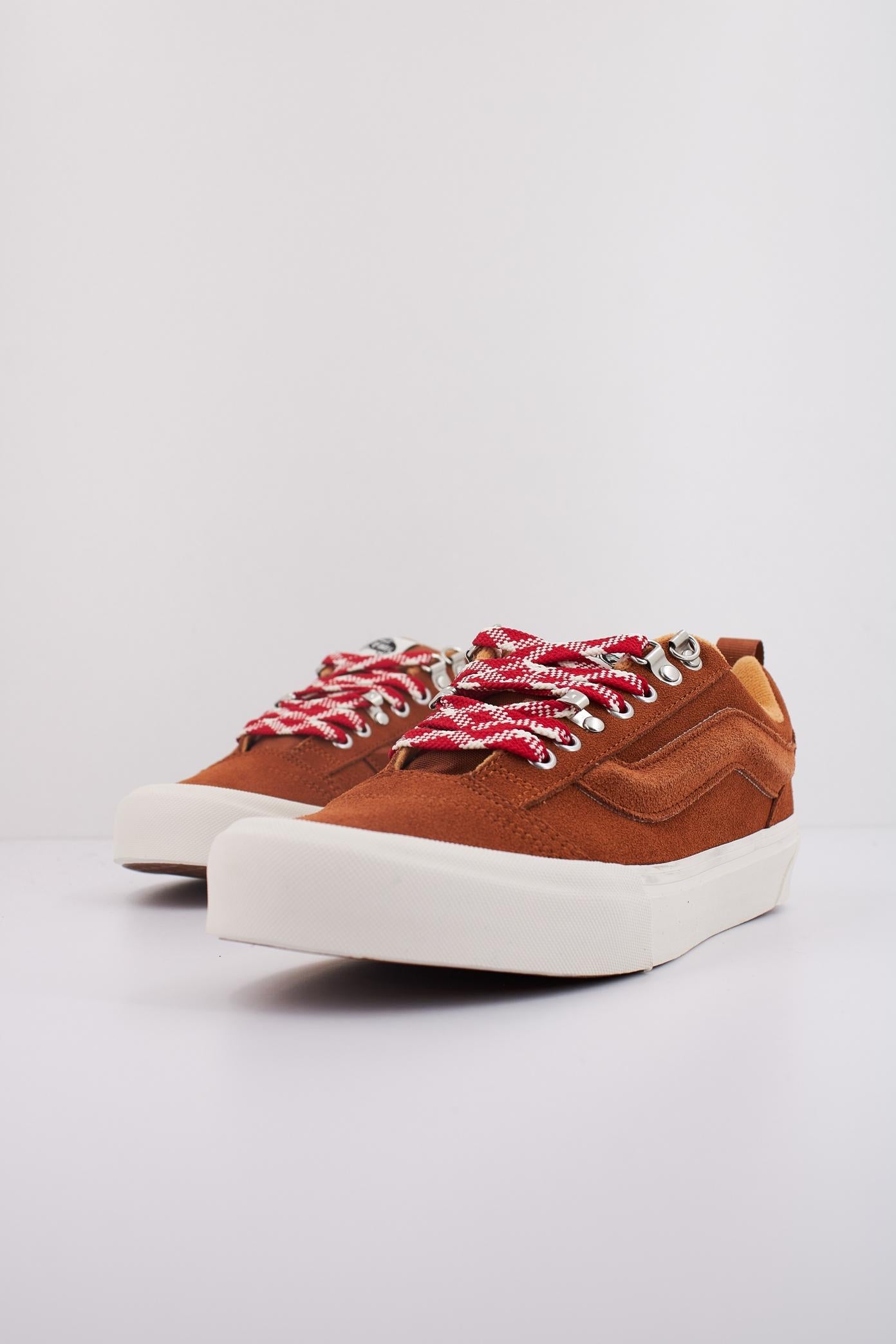 VANS KNU SKOOL KNU VINTAGE en color MARRON (2)