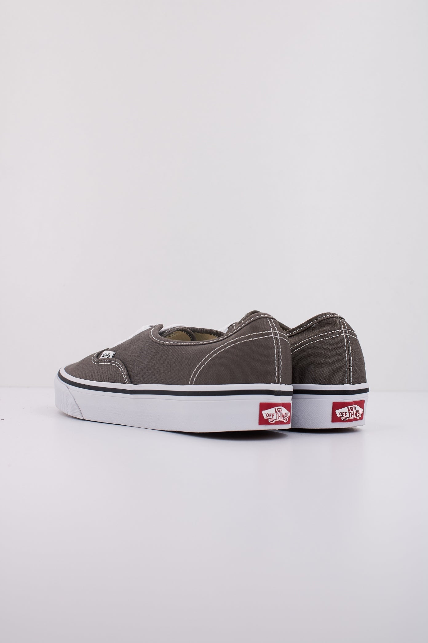 VANS AUTHENTIC en color MARRON (4)