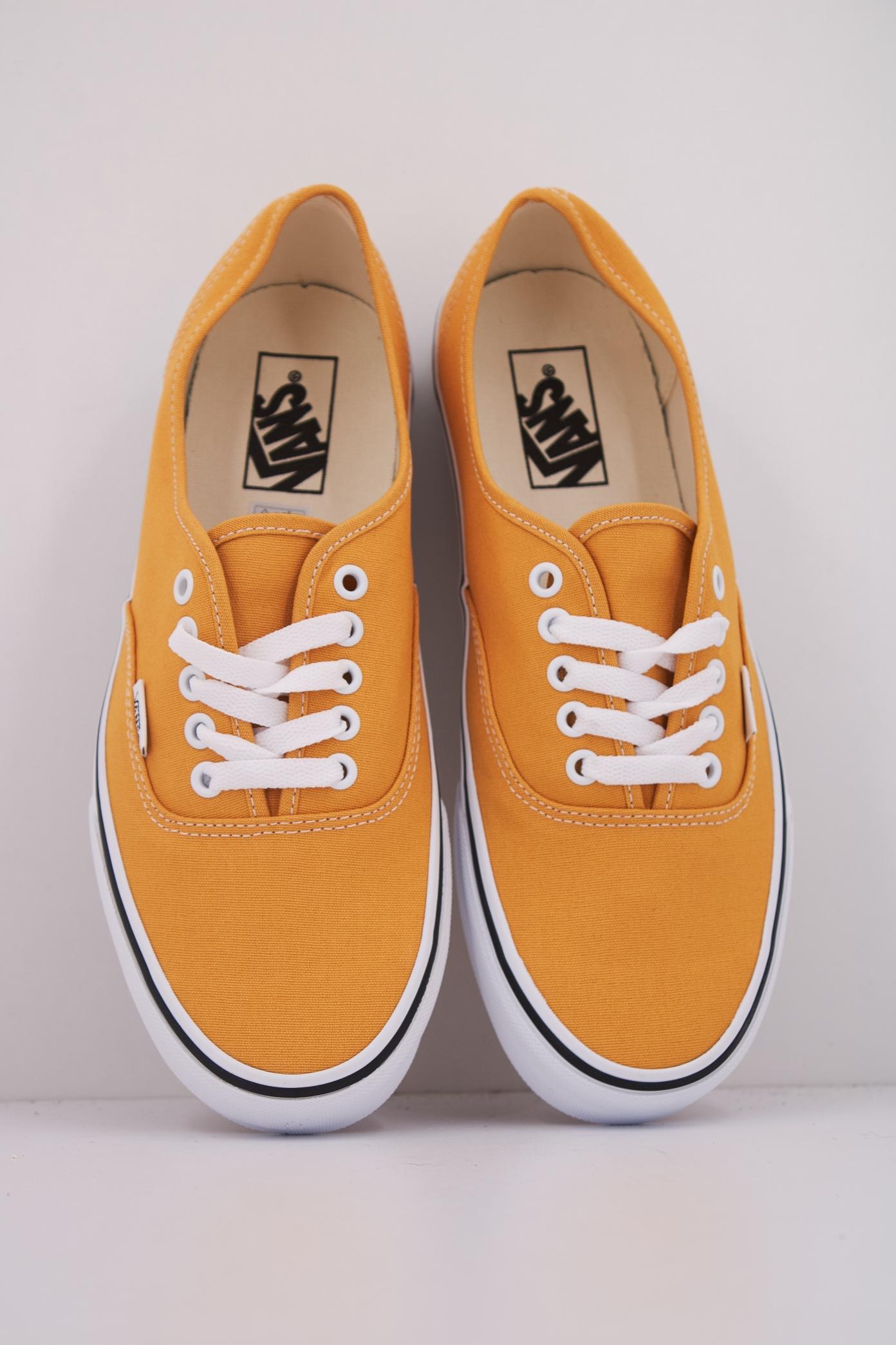 VANS AUTHENTIC en color AMARILLO (3)