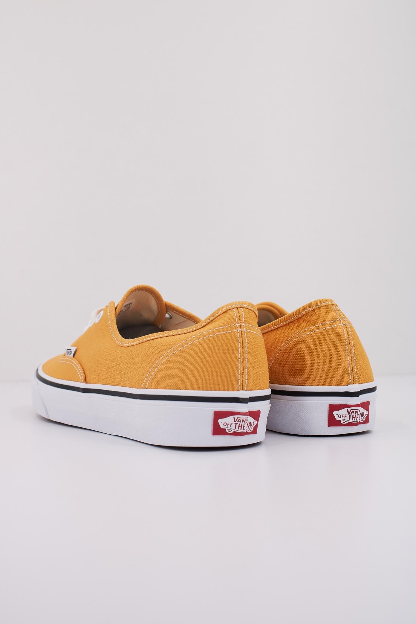 VANS AUTHENTIC en color AMARILLO (4)