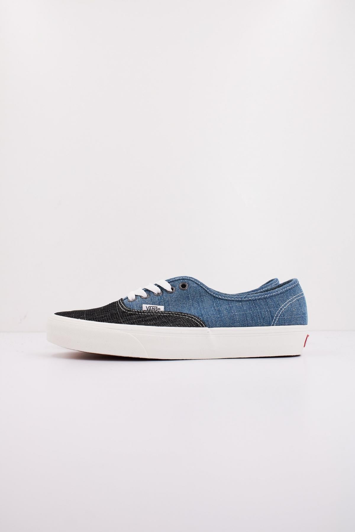 VANS AUTHENTIC en color AZUL (1)