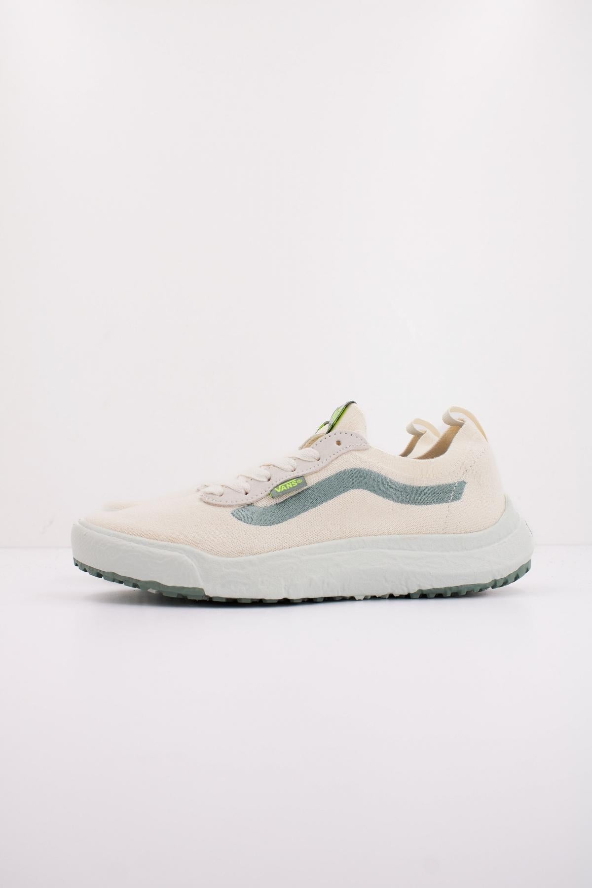 VANS MTE ULTRARANGE VR en color BLANCO (1)