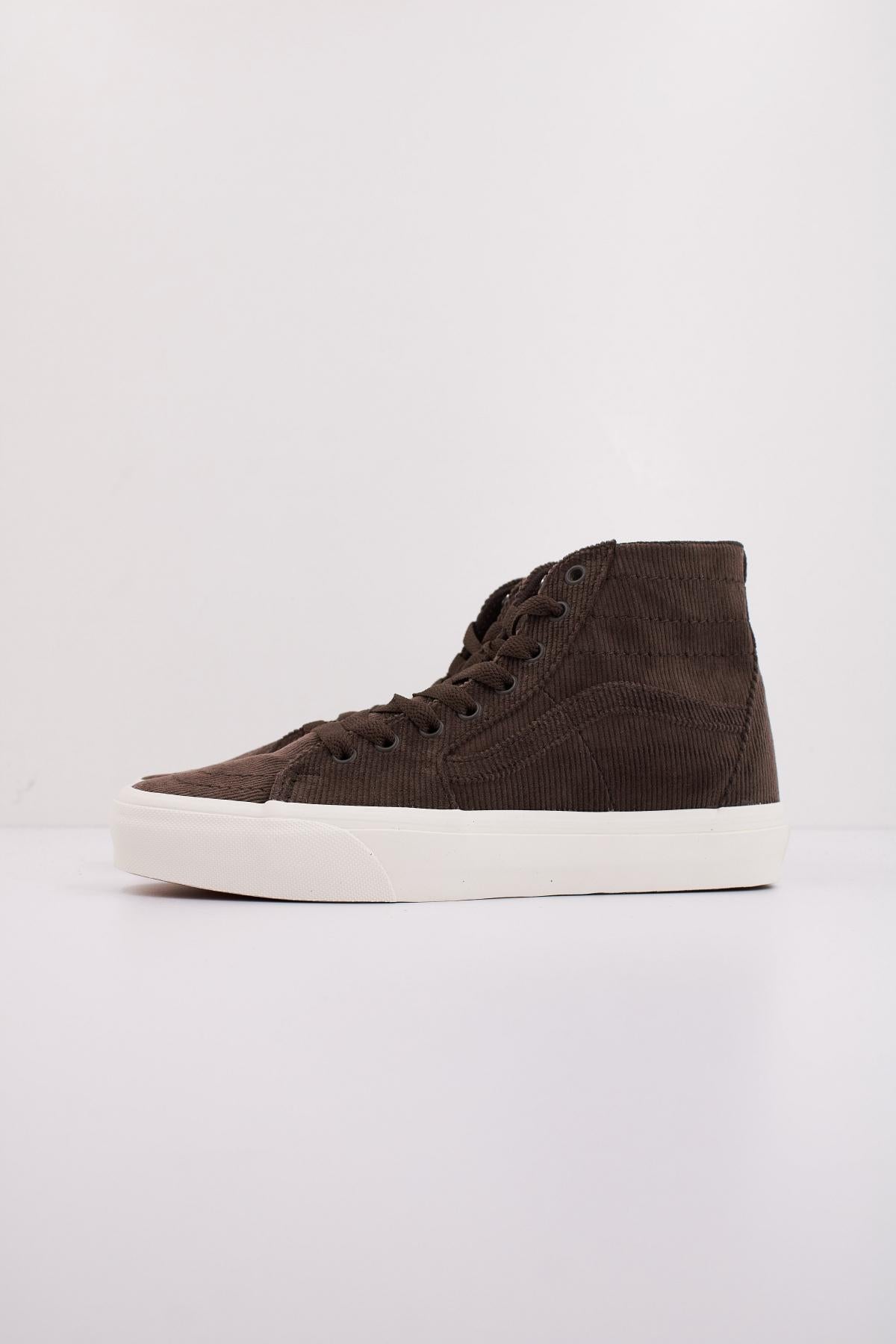 VANS SK-HI TAPERED CORDURO en color MARRON (1)
