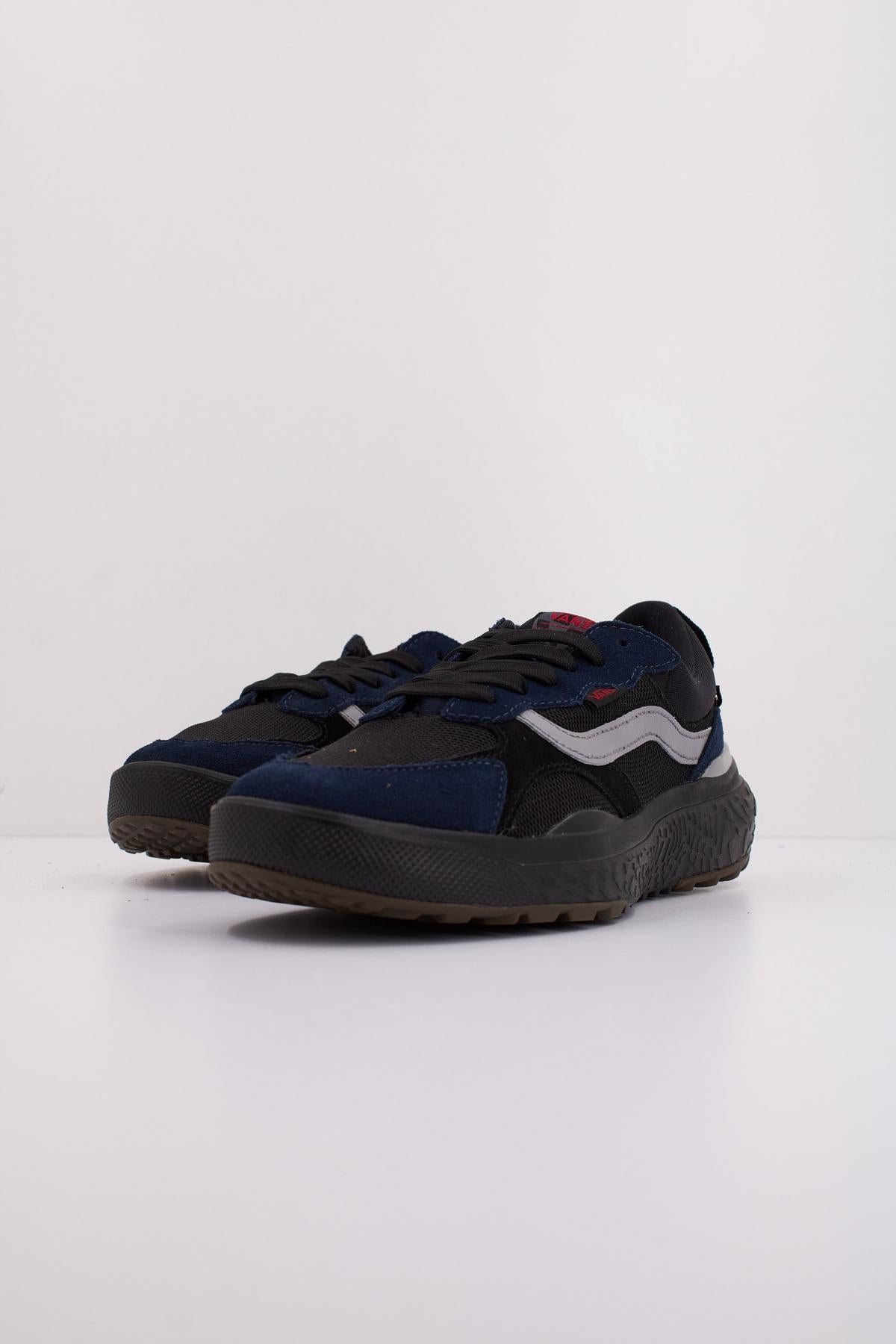 VANS MTE ULTRARANGE NEO VR en color AZUL (2)