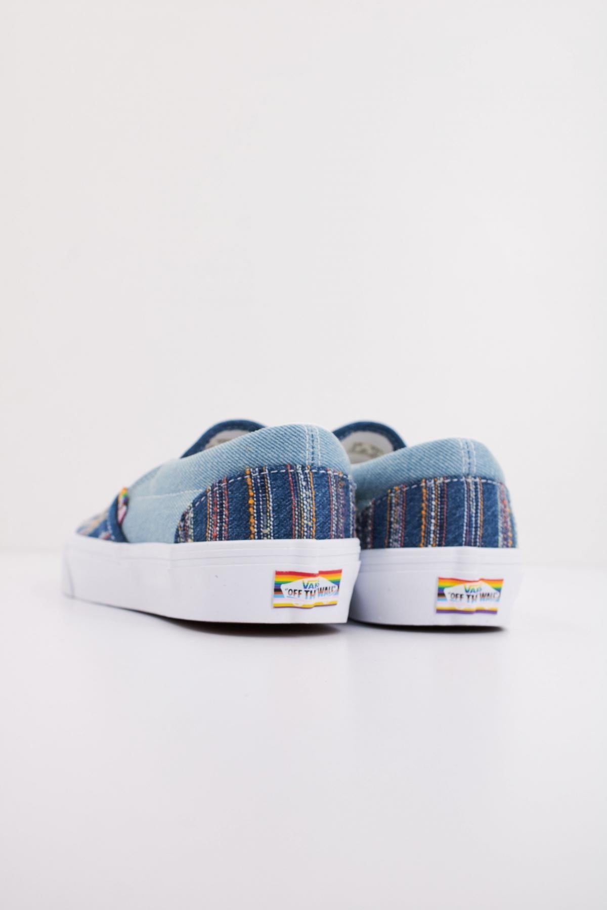 VANS CLASSIC SLIP-ON GETHE en color AZUL (4)
