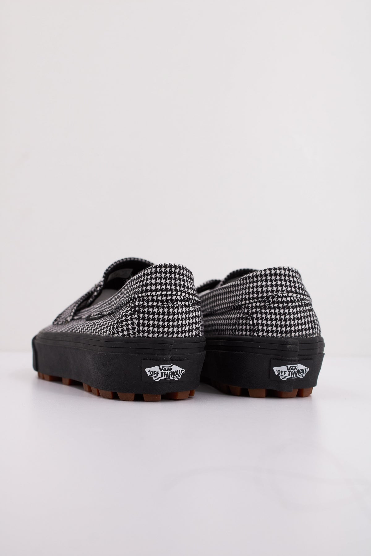 VANS STYLE PLAID en color NEGRO (4)