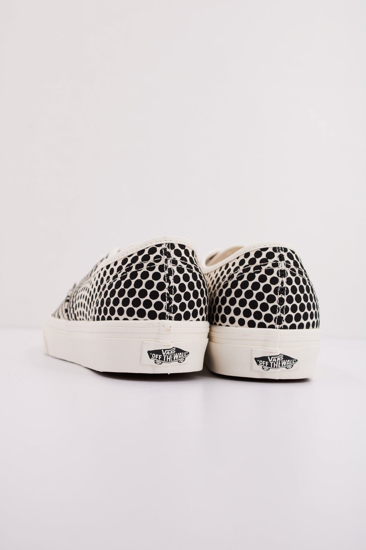 VANS AUTHENTIC HALFTONE en color BLANCO (4)