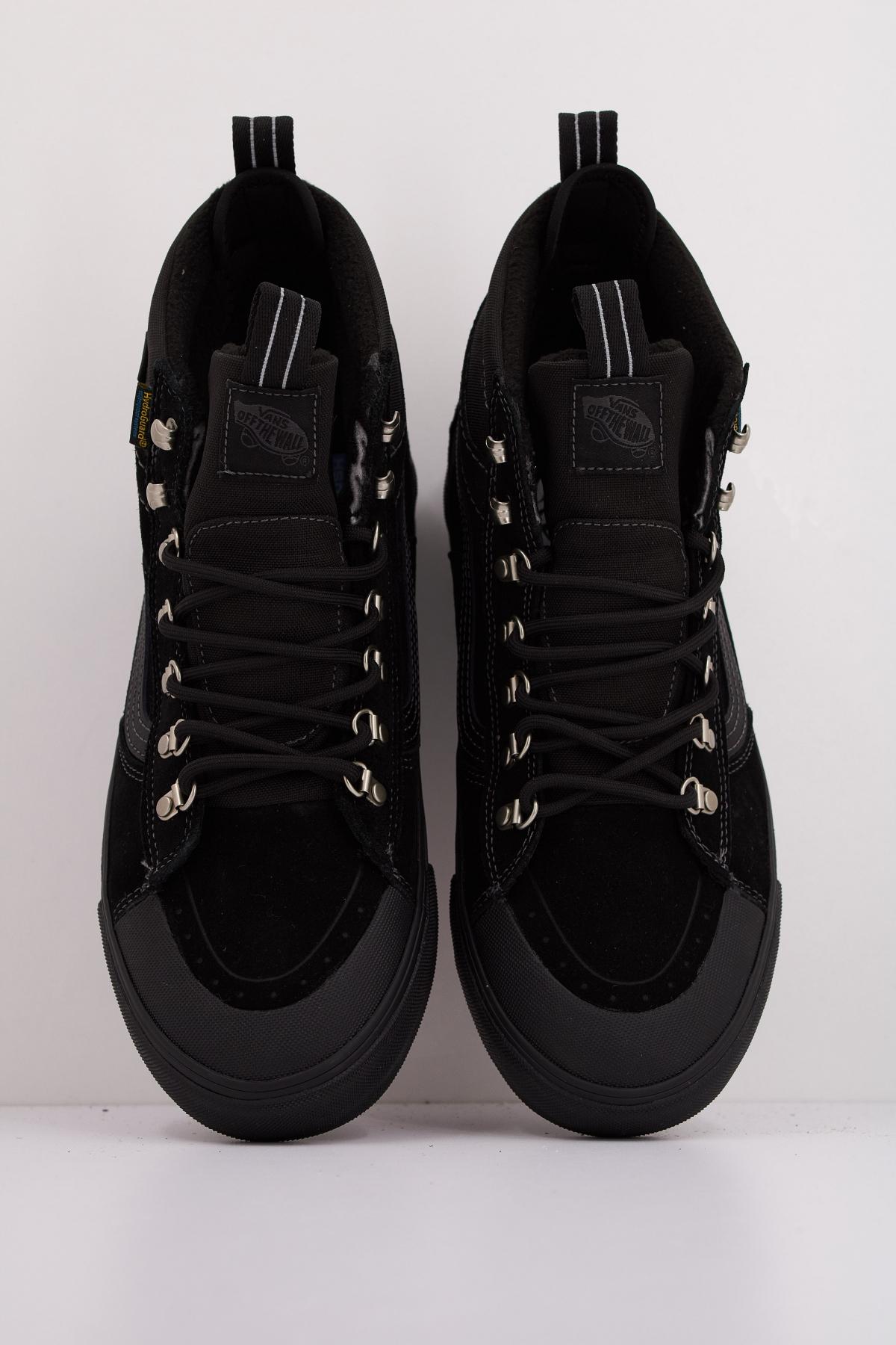 VANS MTE SK-HI DR WATERPRO en color NEGRO (3)