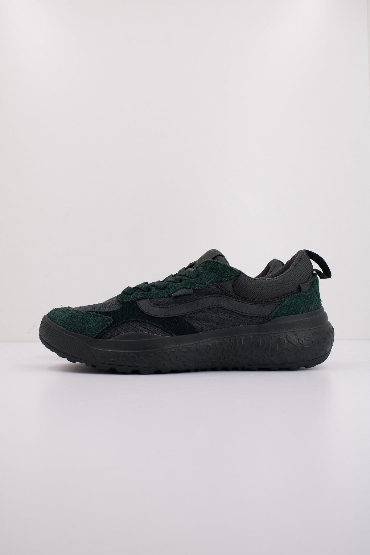 VANS MTE ULTRARANGE NEO VR en color VERDE (1)