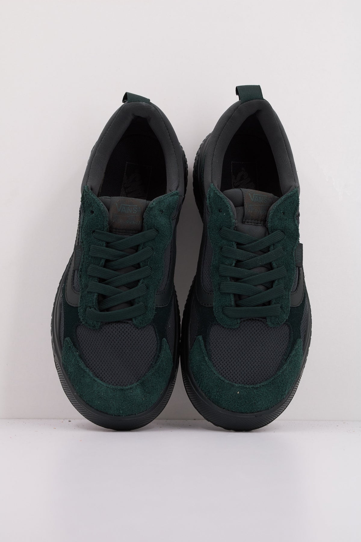 VANS MTE ULTRARANGE NEO VR en color VERDE (3)