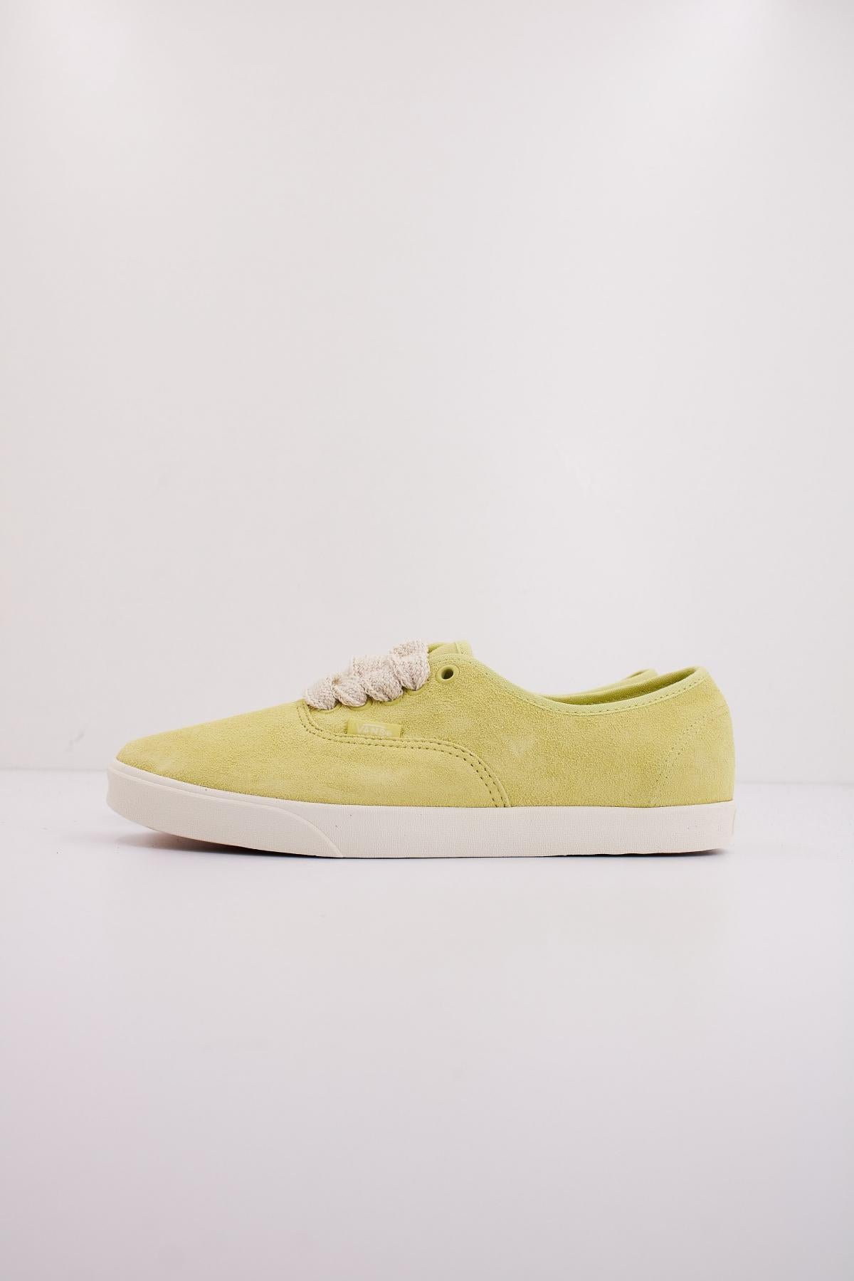 VANS AUTHENTIC LOWPRO FAT L en color VERDE (1)