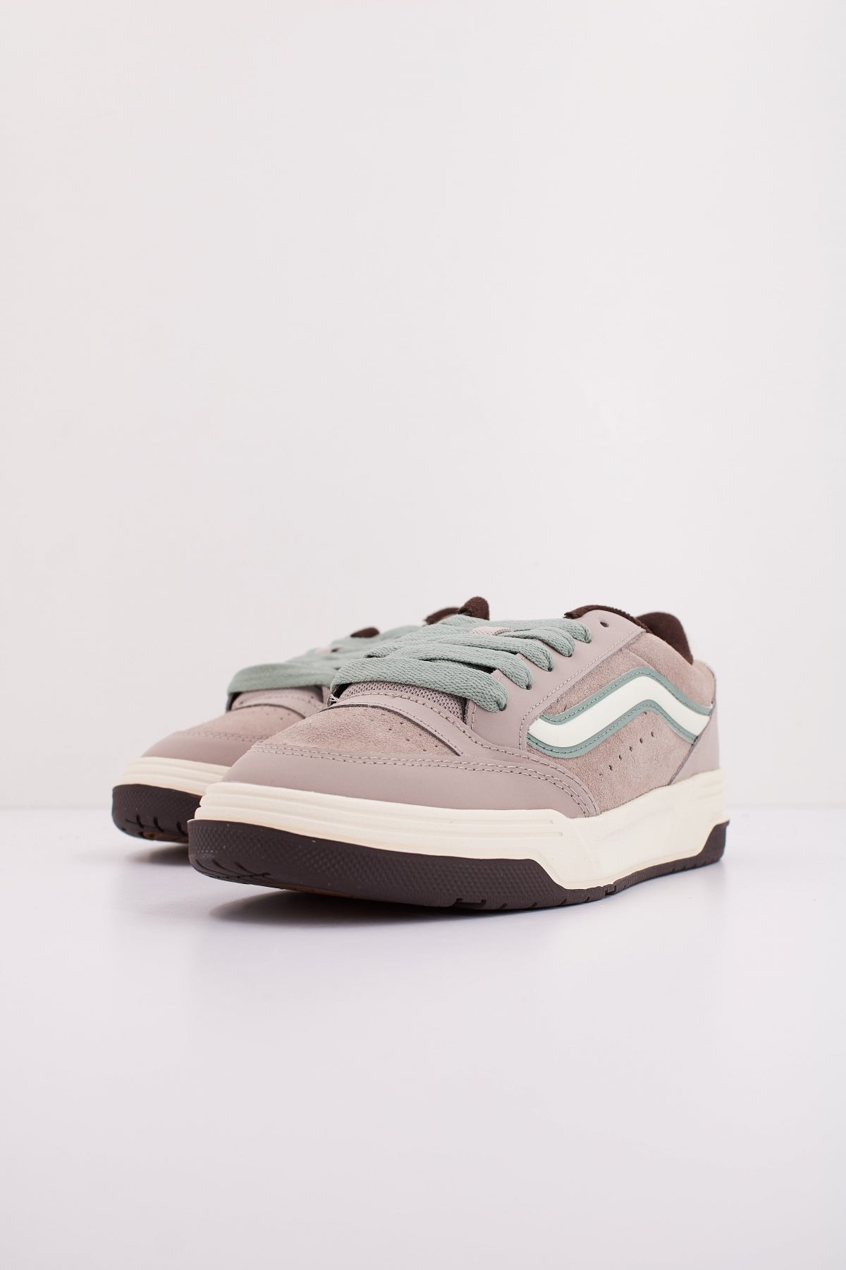 VANS HYLANE en color MARRON  (2)