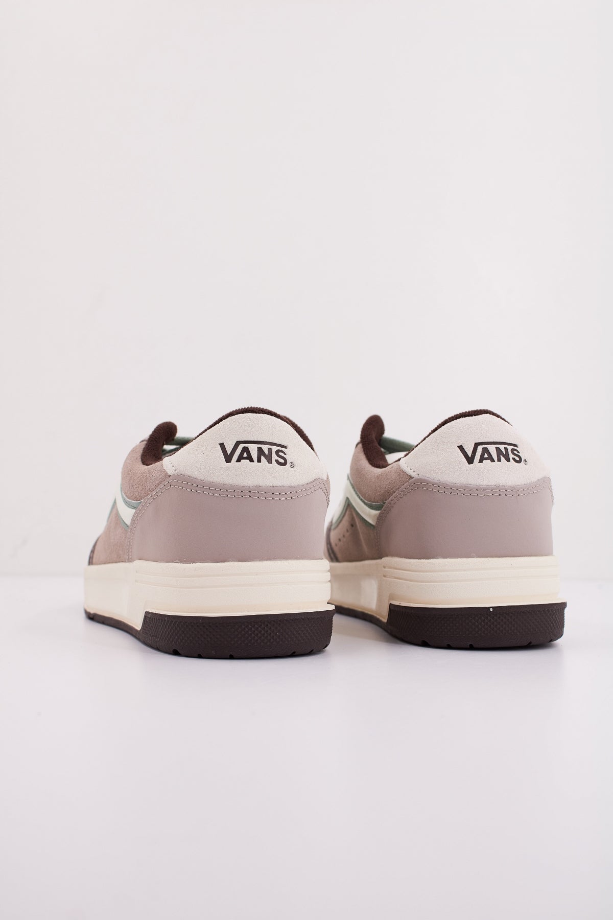 VANS HYLANE en color MARRON  (4)