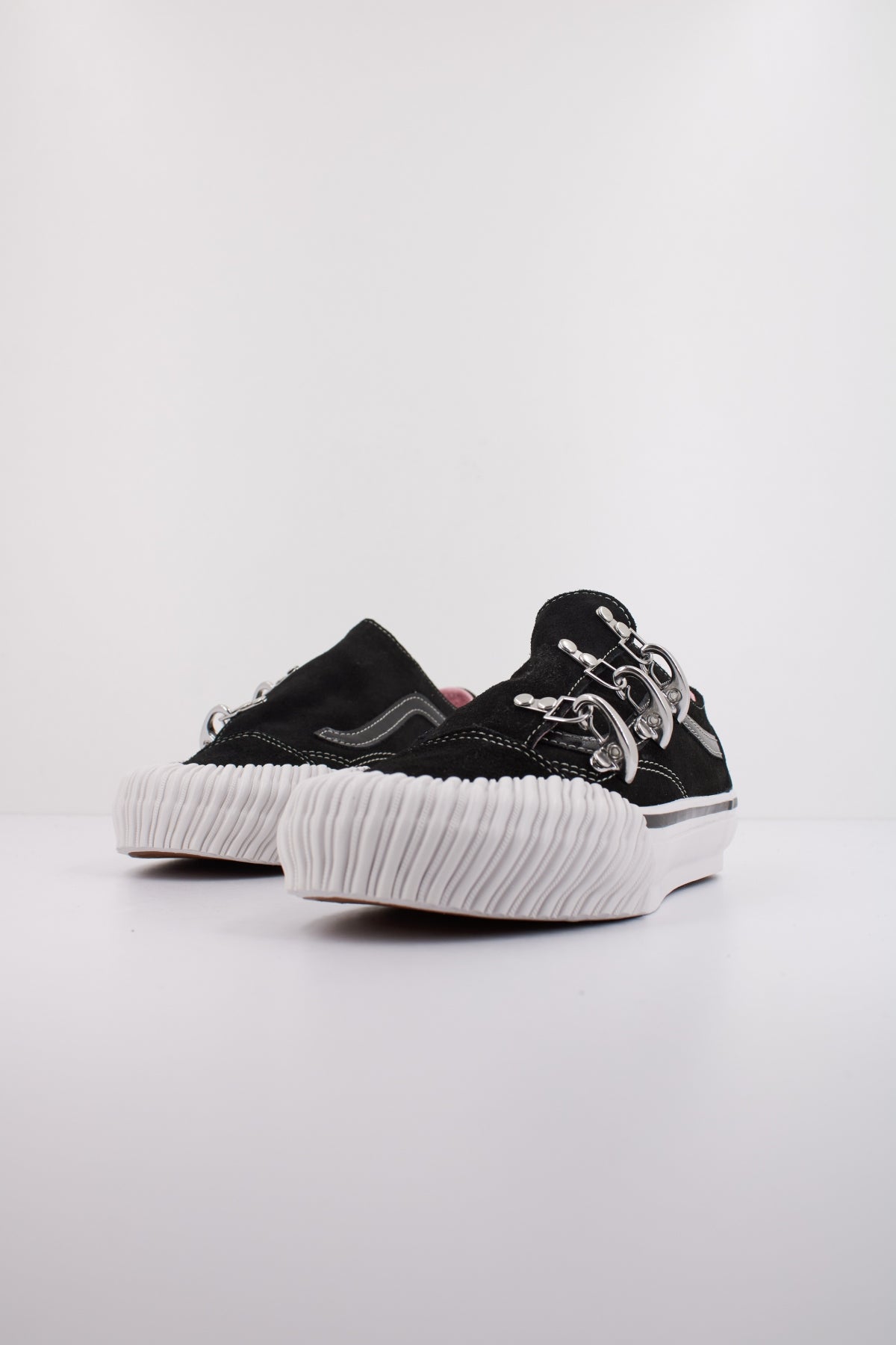 VANS LX OLD SKOOL WRAP en color NEGRO (2)
