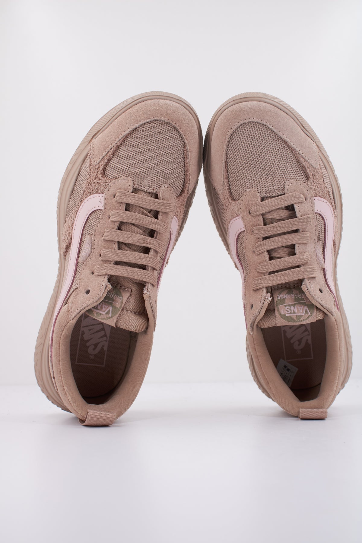 VANS MTE ULTRARANGE NEO VR en color BEIS (3)