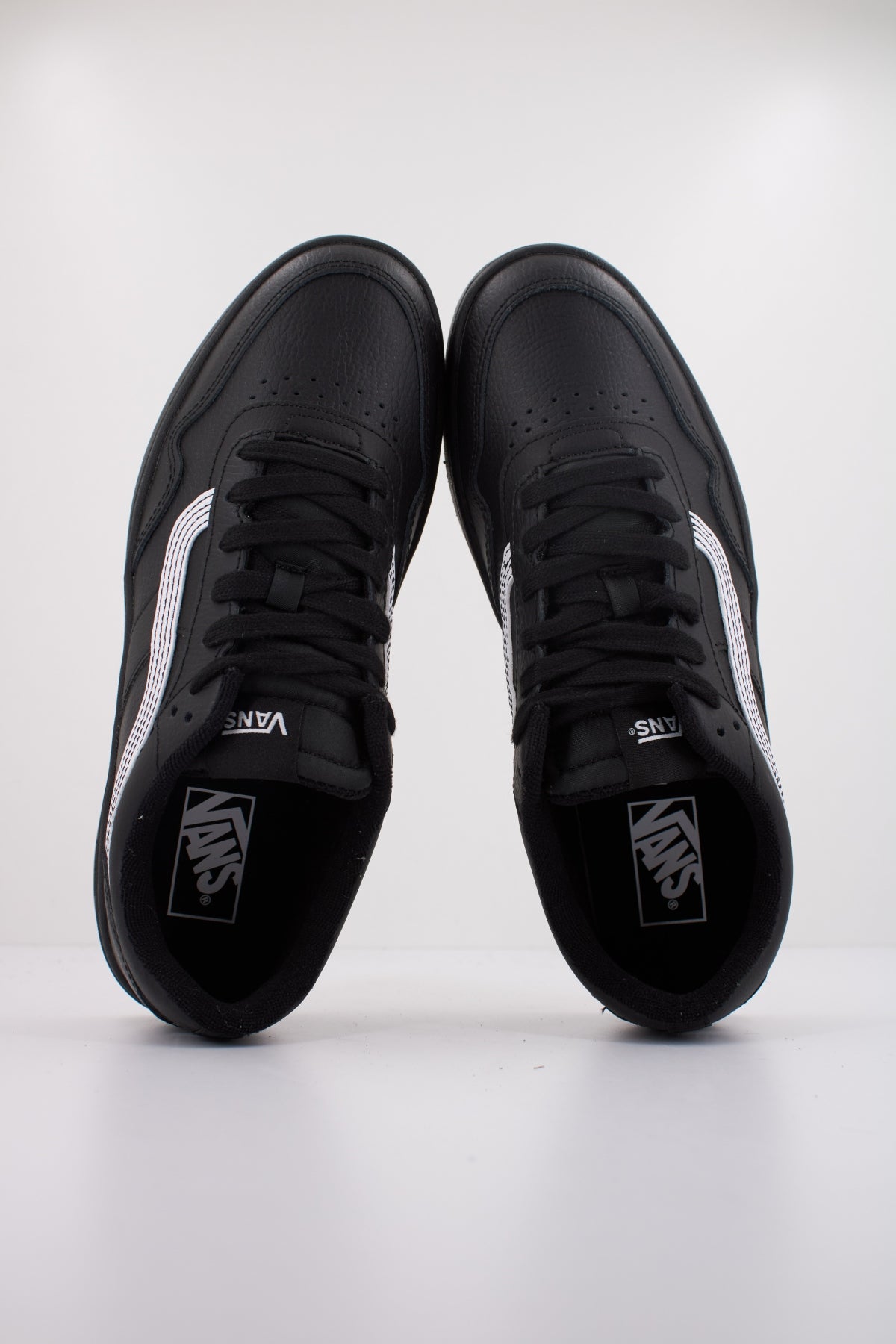 VANS CRUZE . STIT en color NEGRO (3)