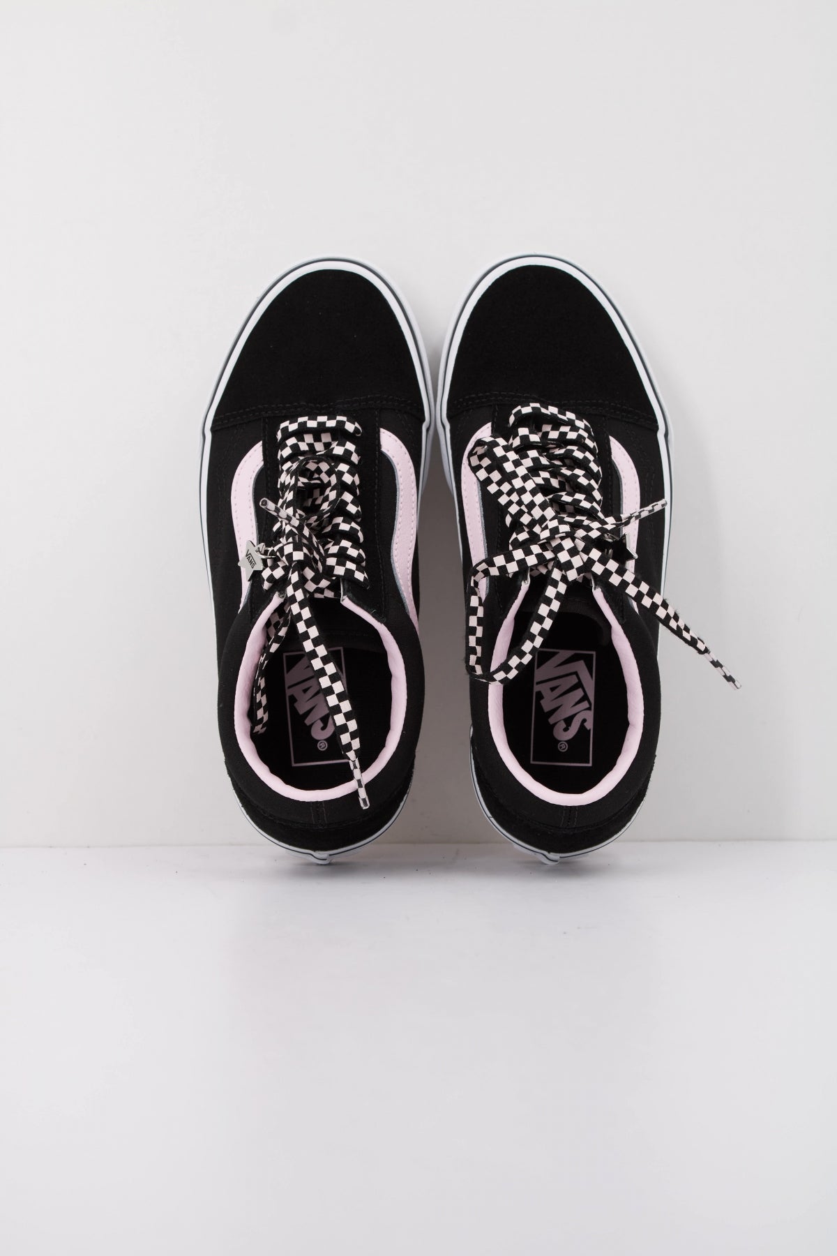 VANS OLD SKOOL en color NEGRO (5)
