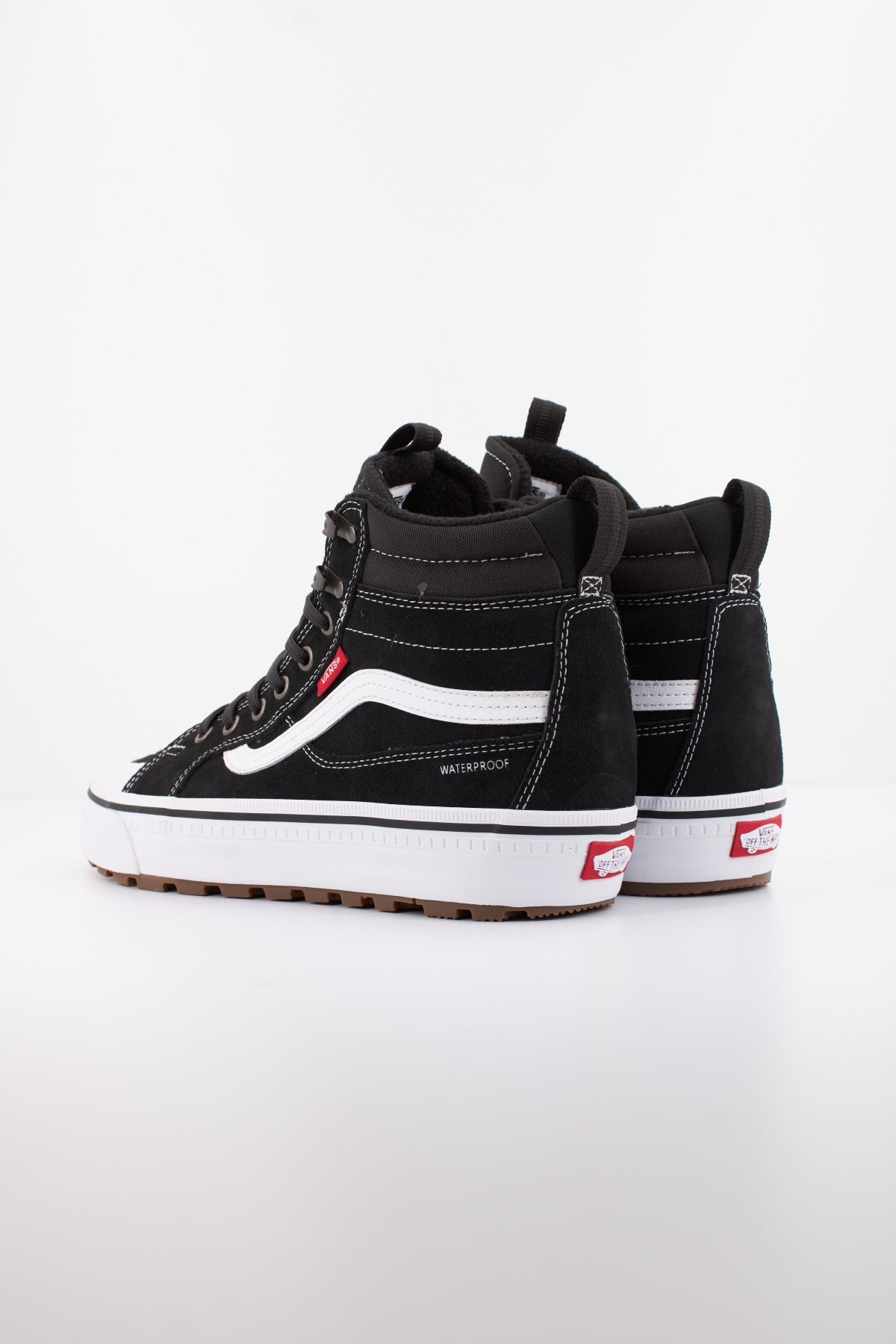 VANS MTE SK-HI WATERPROOF en color NEGRO (3)