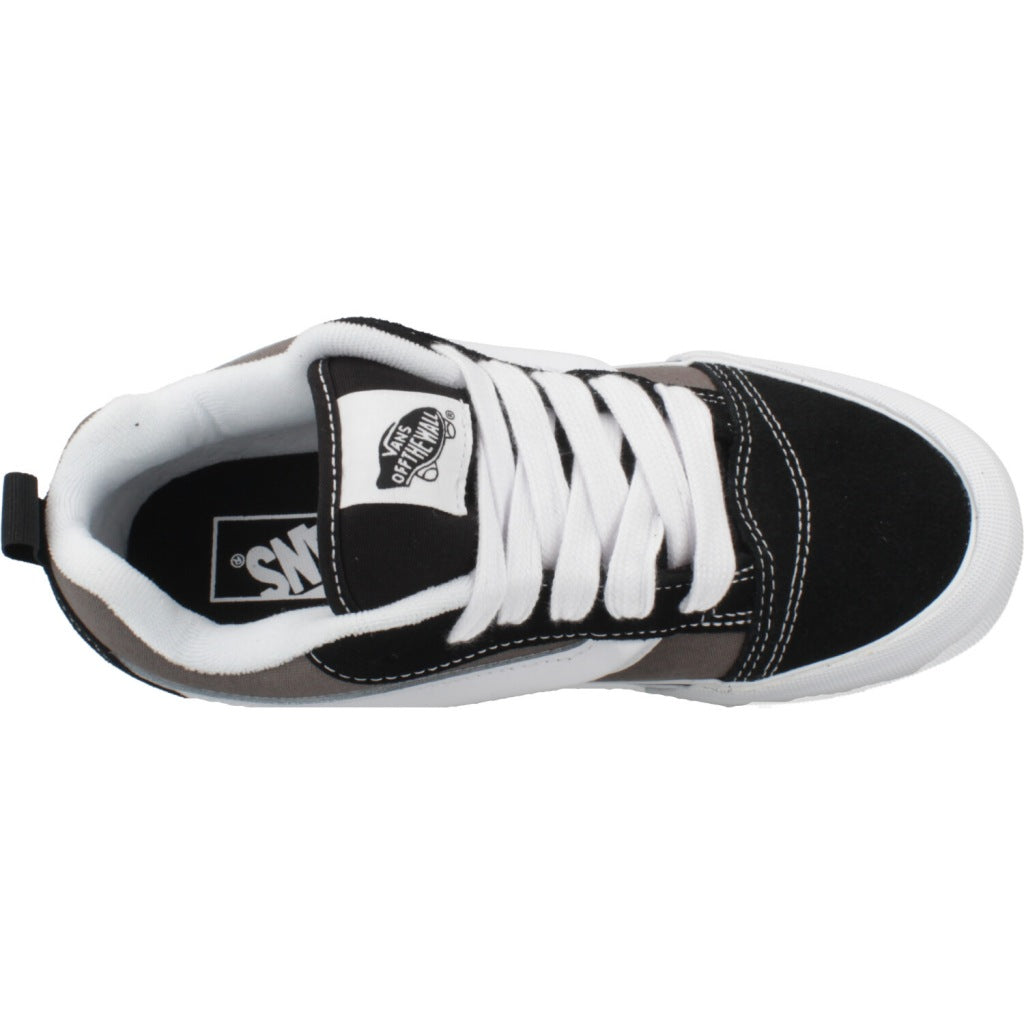 VANS KNU SKOOL en color NEGRO (7)