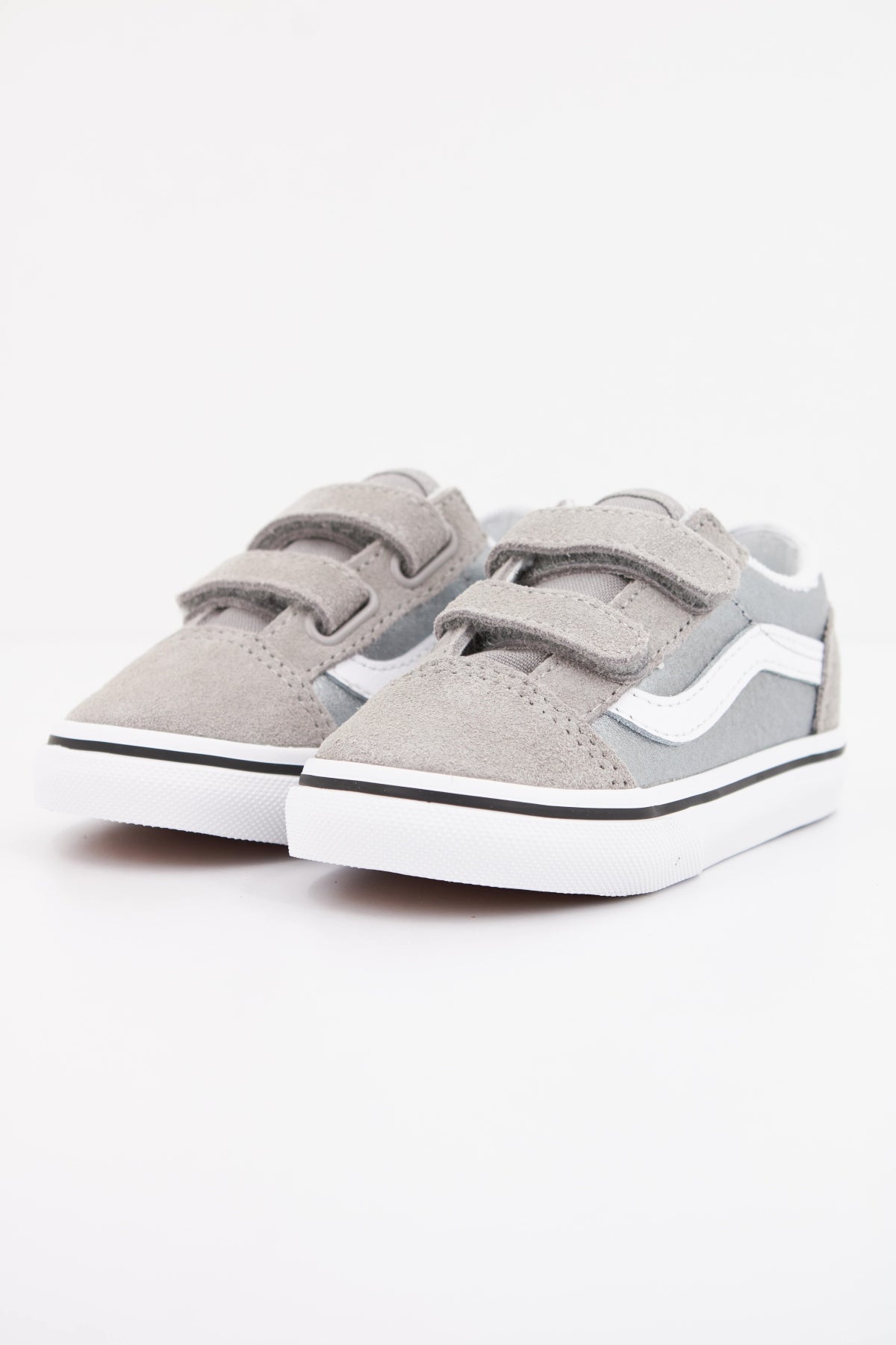 VANS OLD SKOOL V MTLC en color PLATA (2)