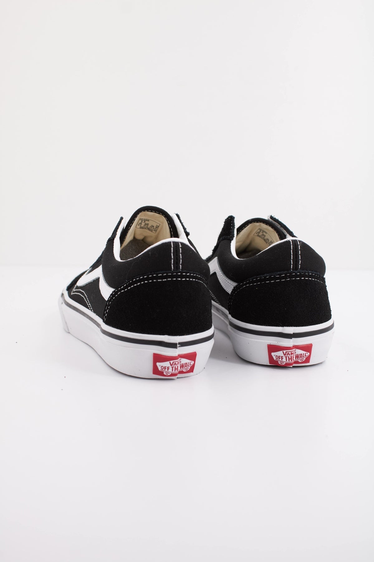 VANS OLD SKOOL en color NEGRO (4)