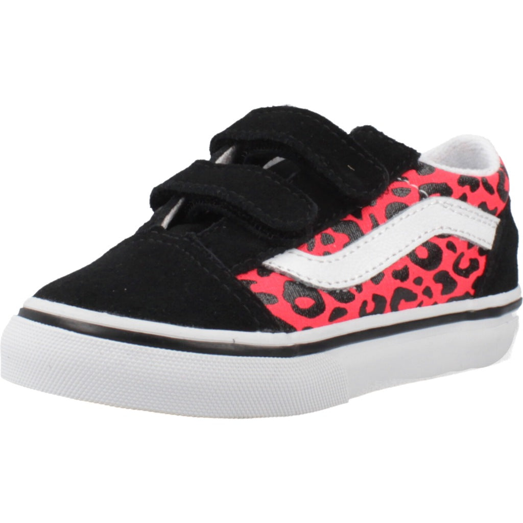 VANS OLD SKOOL V en color NEGRO (1)