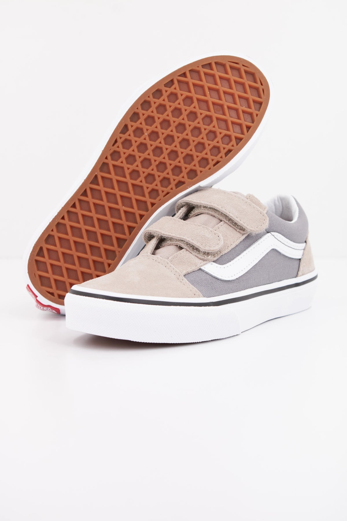 VANS OLD SKOOL V TONE en color GRIS (5)