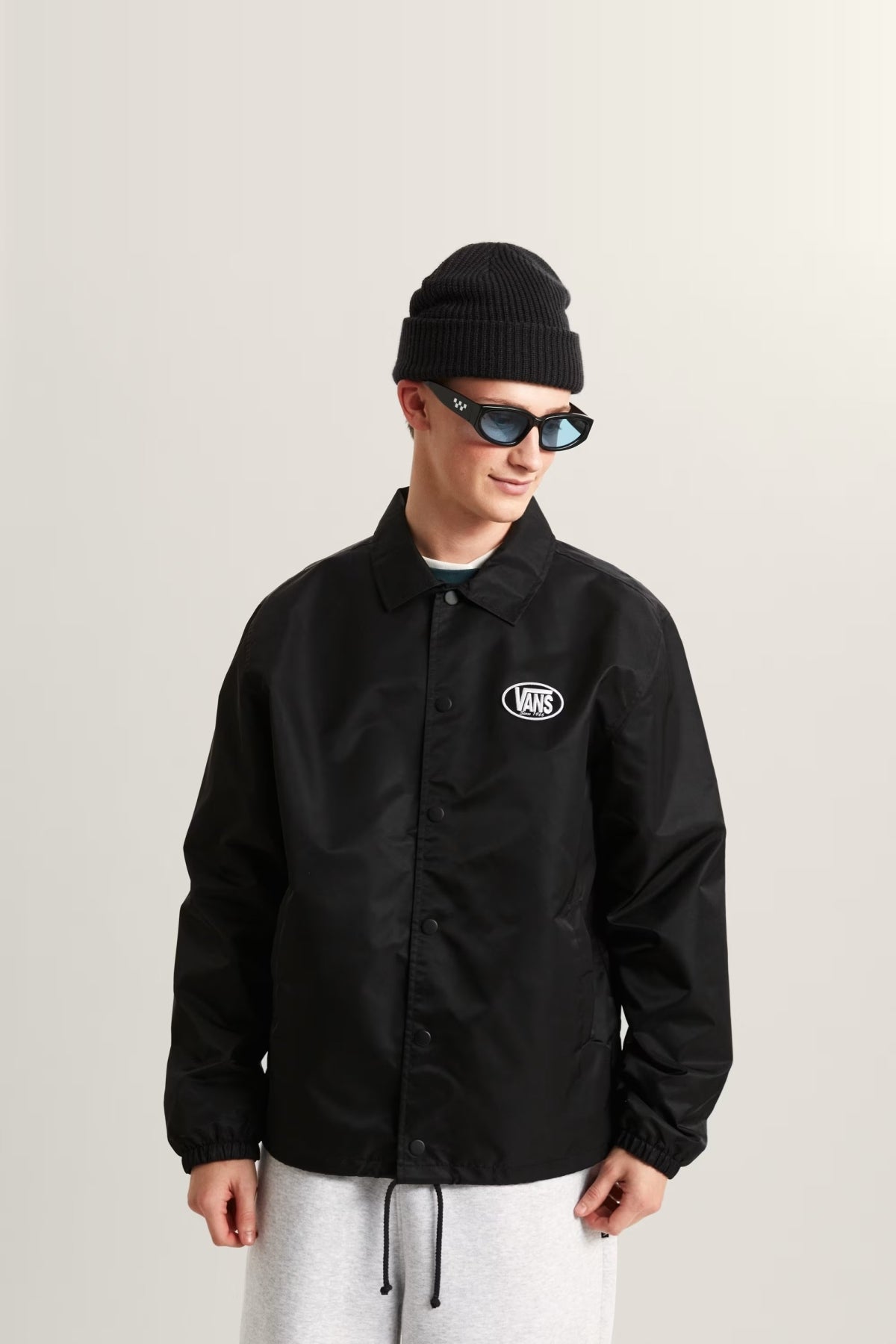 VANS VNTREBLK TORREY NYLON COACHES en color NEGRO (1)